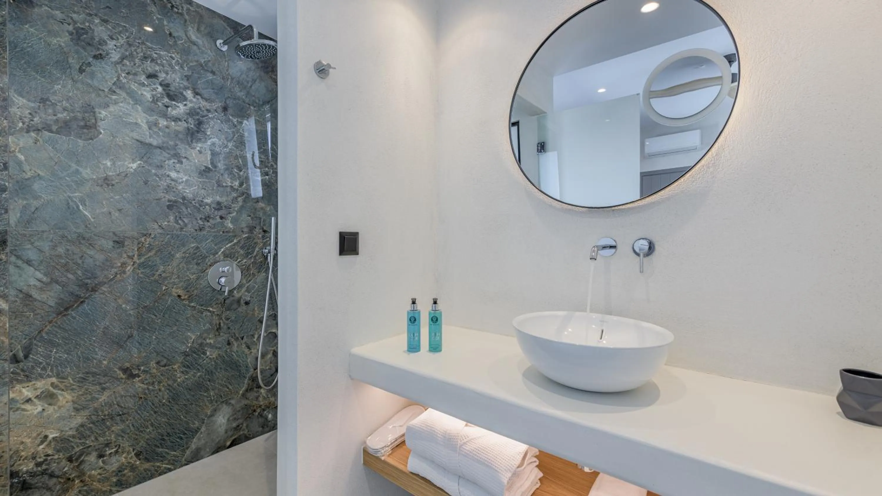 Shower in Nove Milos Luxury by Estia