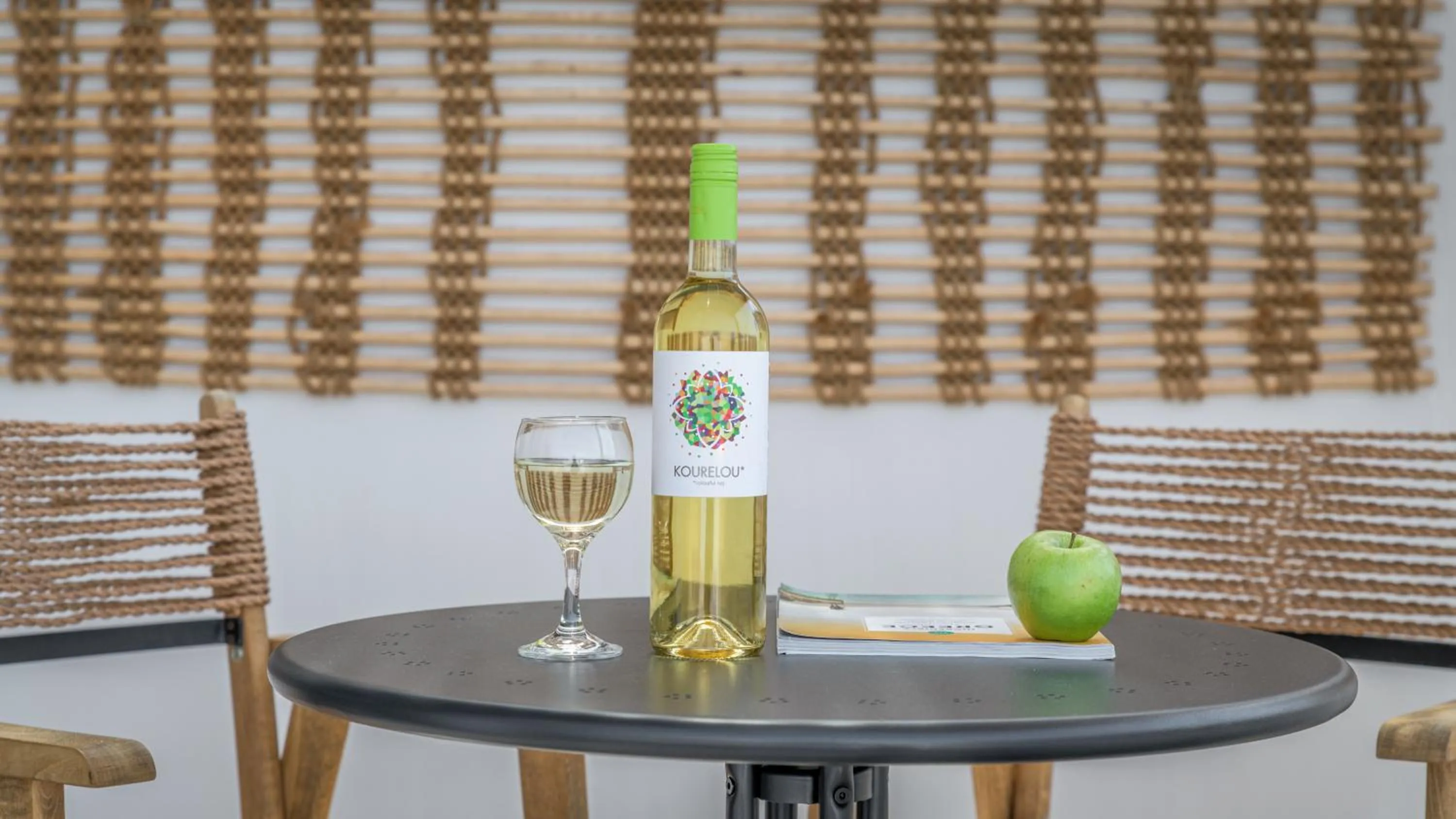 Drinks in Nove Milos Luxury by Estia