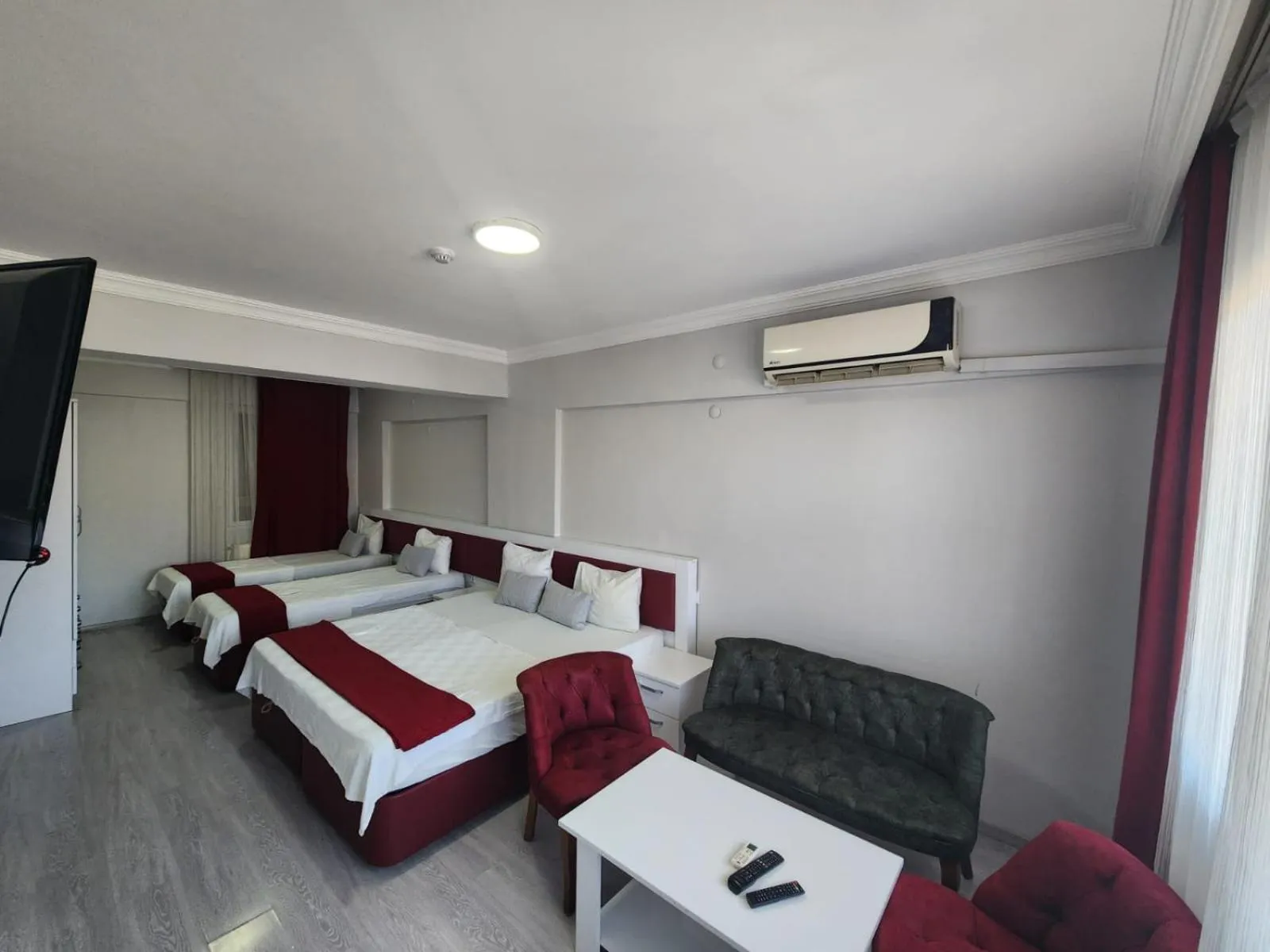 Photo of the whole room, Bed in YAŞAM HOTEL