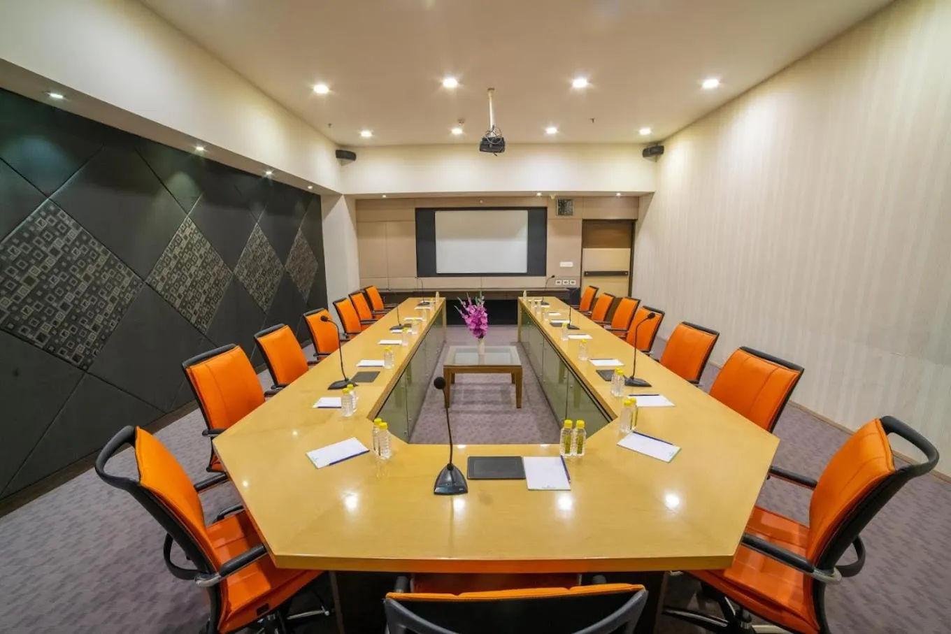 Meeting/conference room in Narayani Heights Hotel & Resort