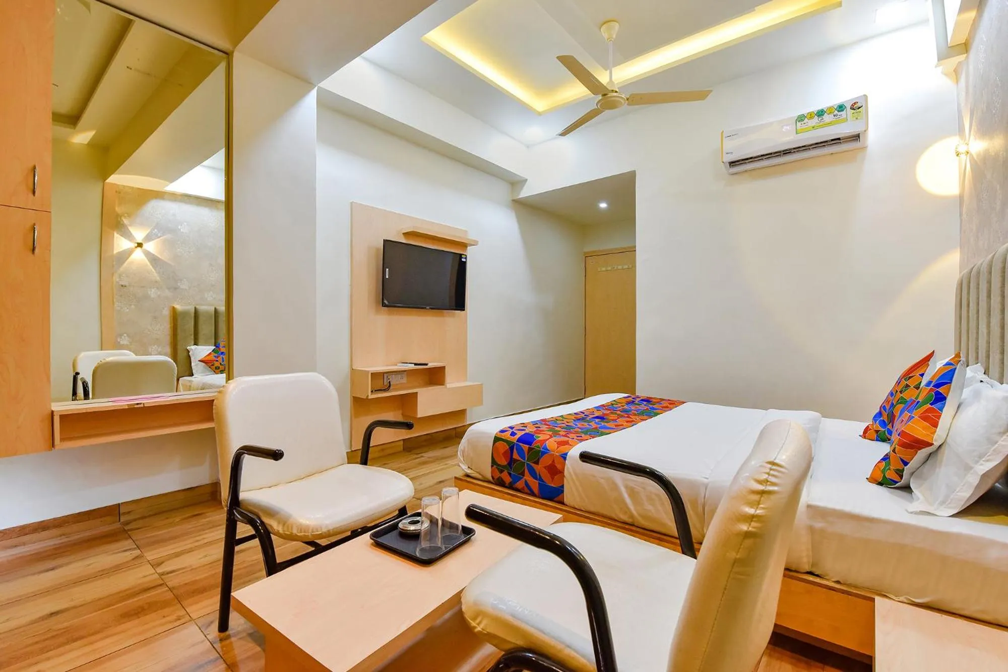 Bed in FabHotel Symphony Grand