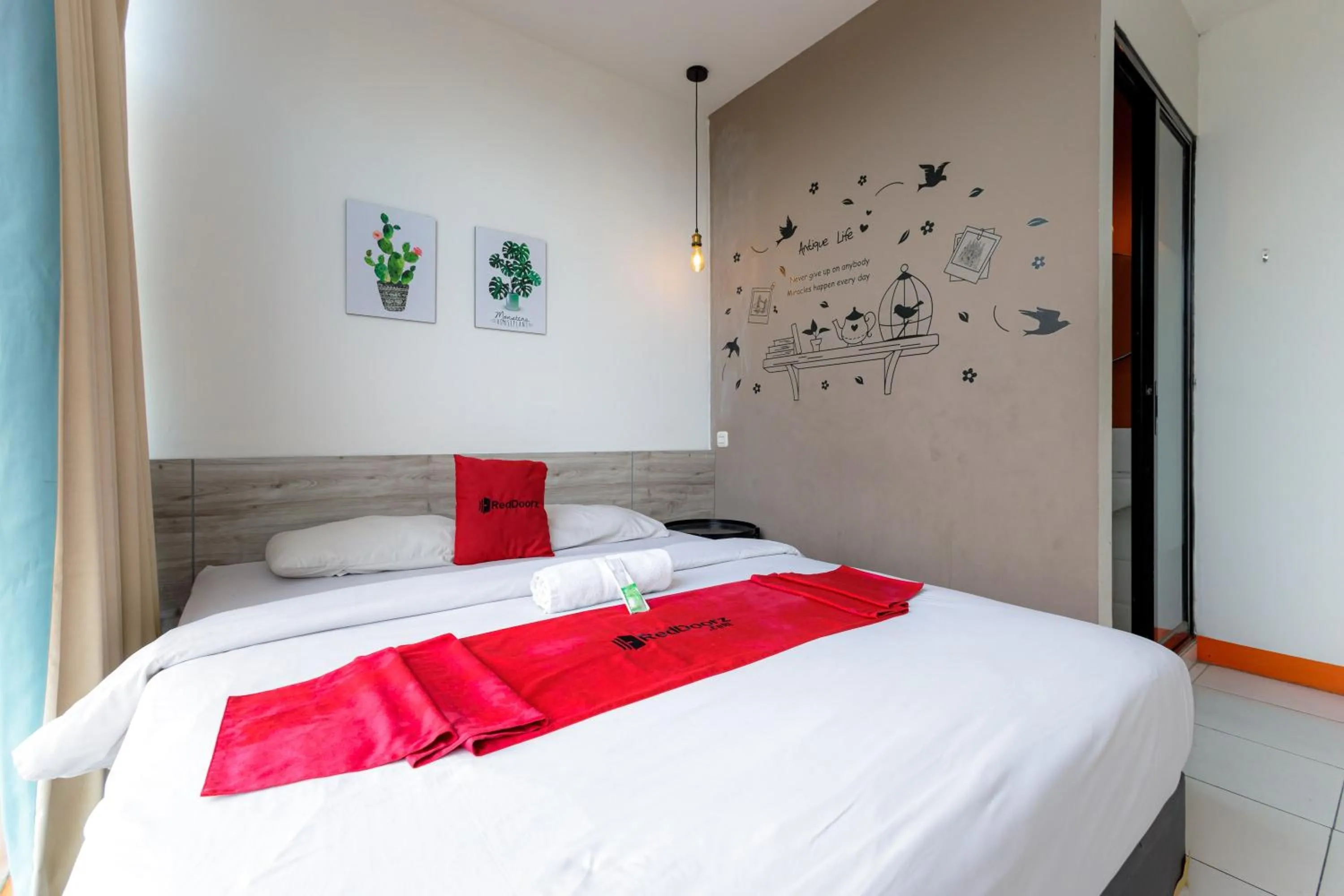 Bed in RedDoorz near Mangga Dua Mall