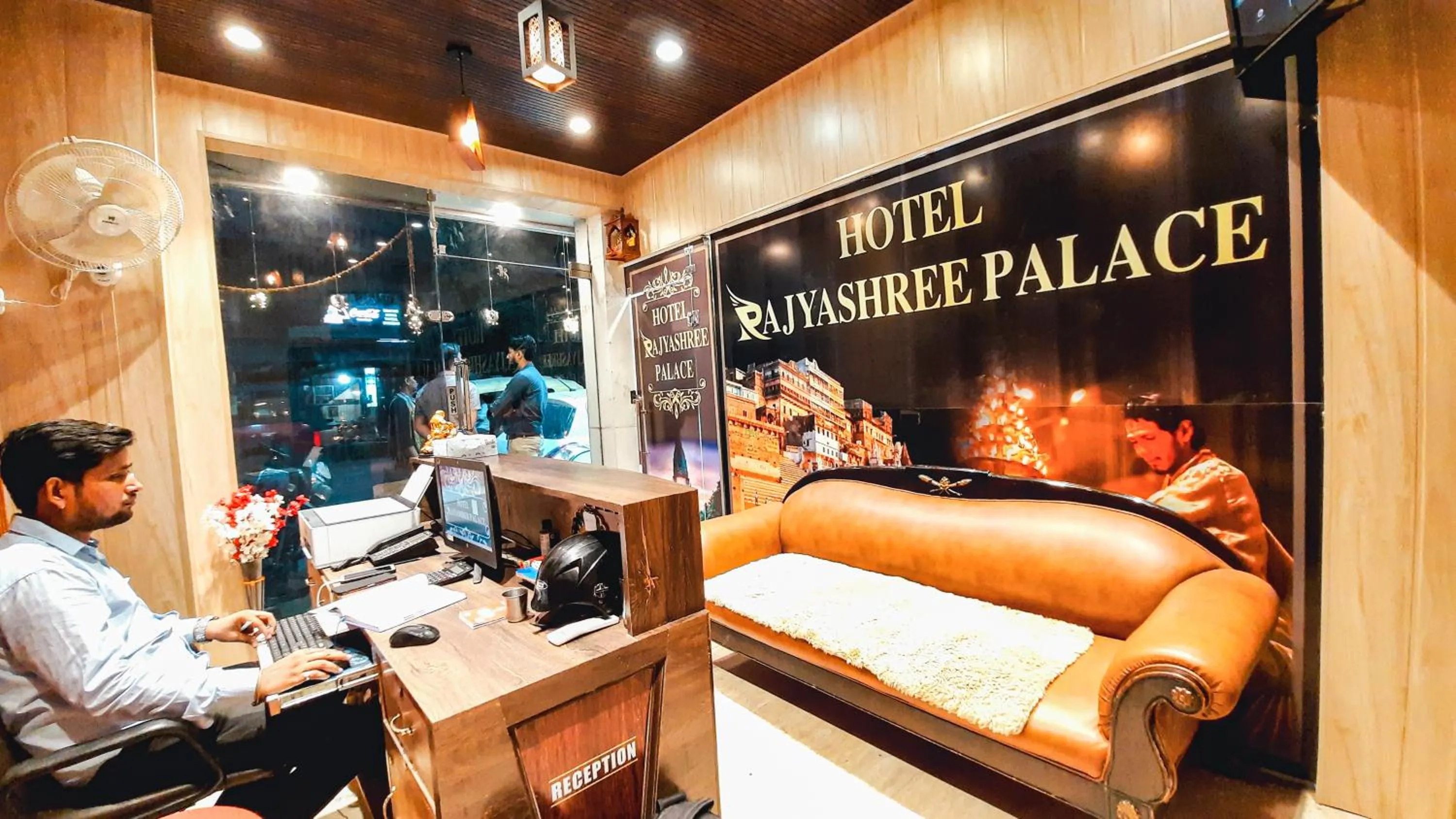 Lobby or reception in Hotel Rajyashree Palace