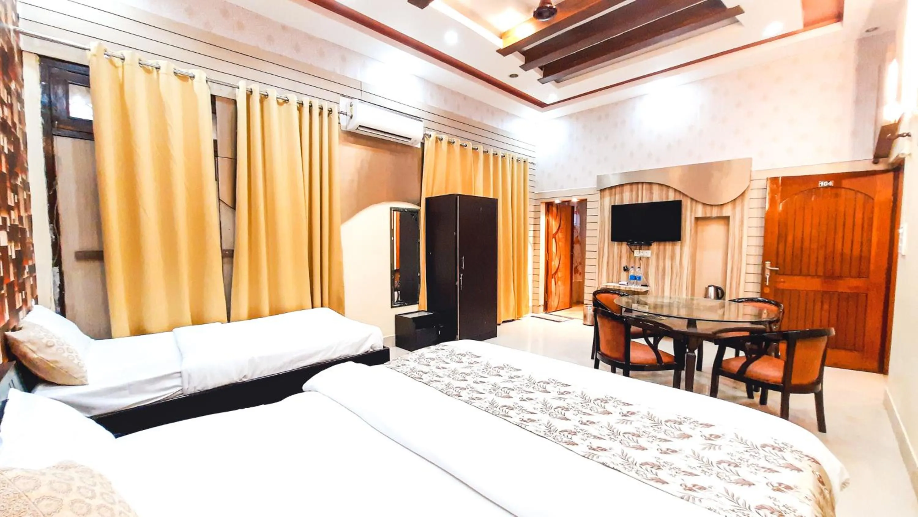 Photo of the whole room in Hotel Rajyashree Palace