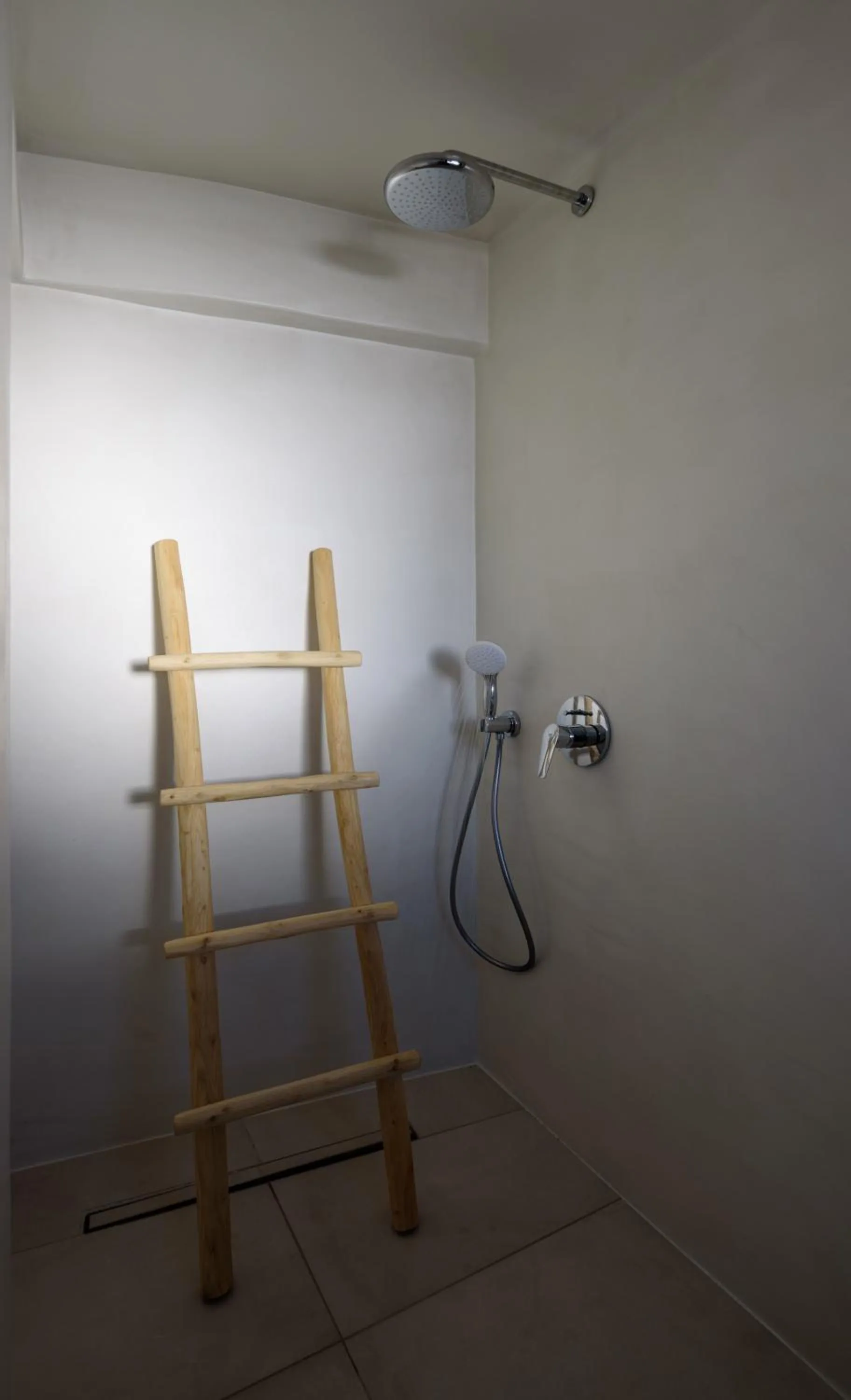 Shower in Ryolithos Suites