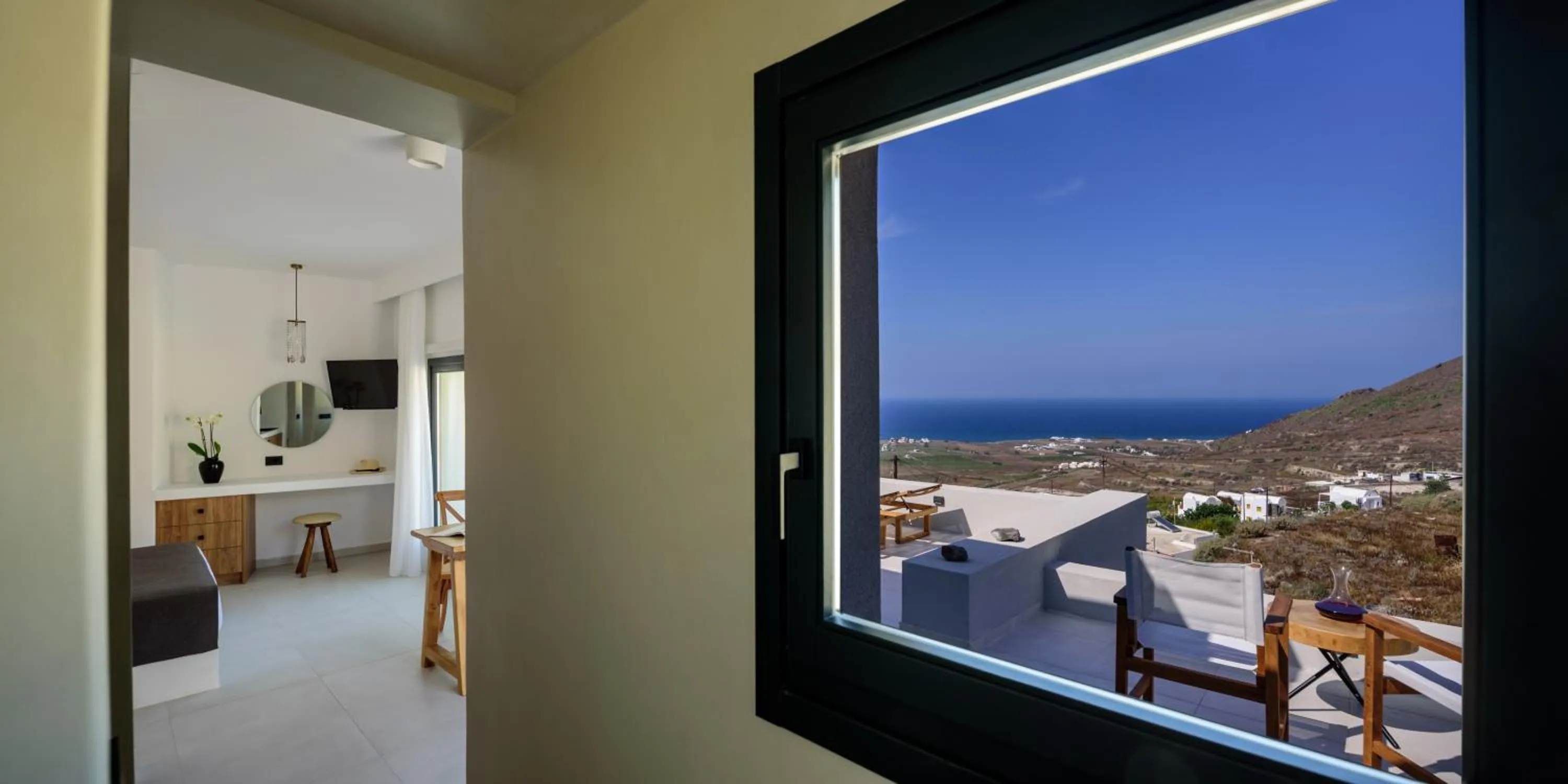 Beach in Ryolithos Suites