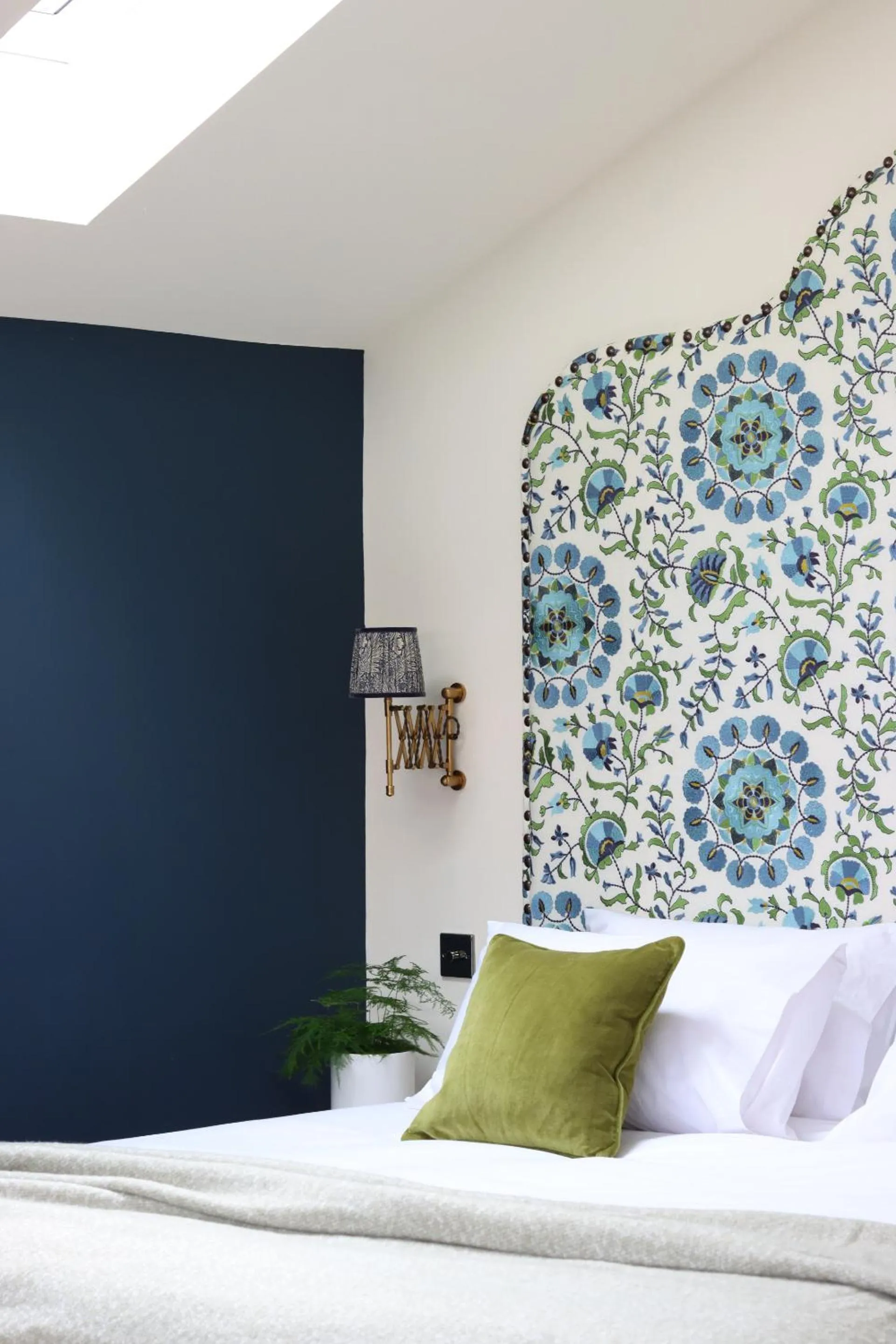 Bedroom, Bed in The Pear Tree Inn