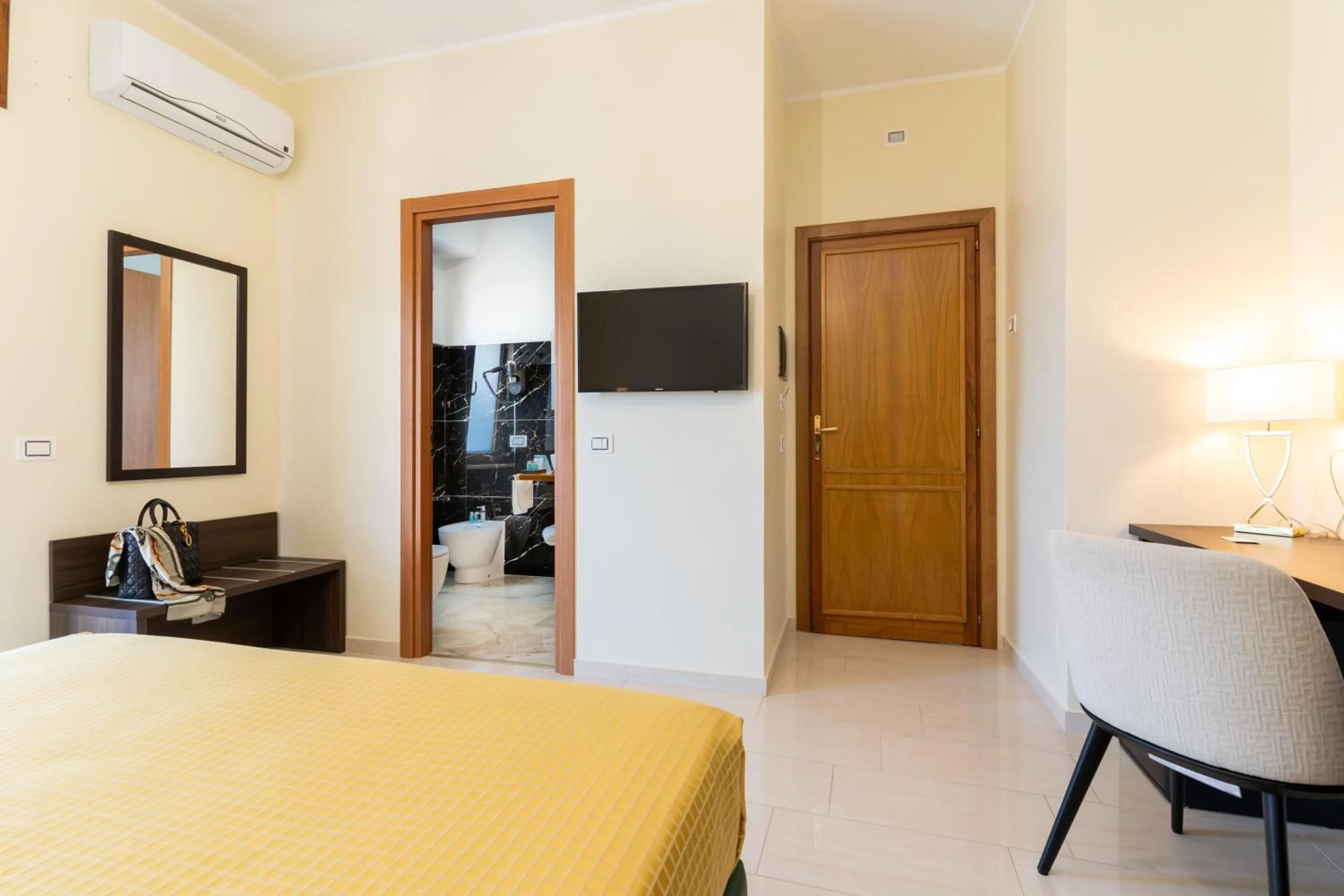 Bed in B&B Torre Talao