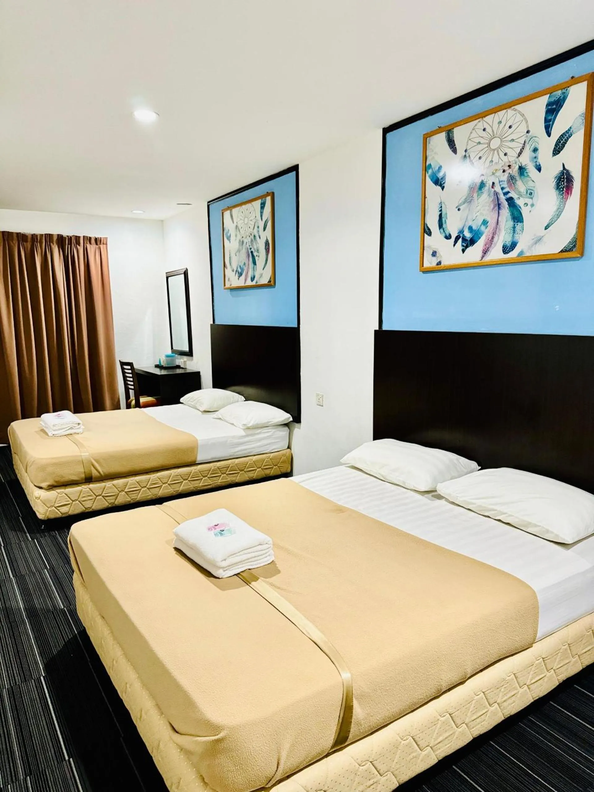 Bed in Shangg INN