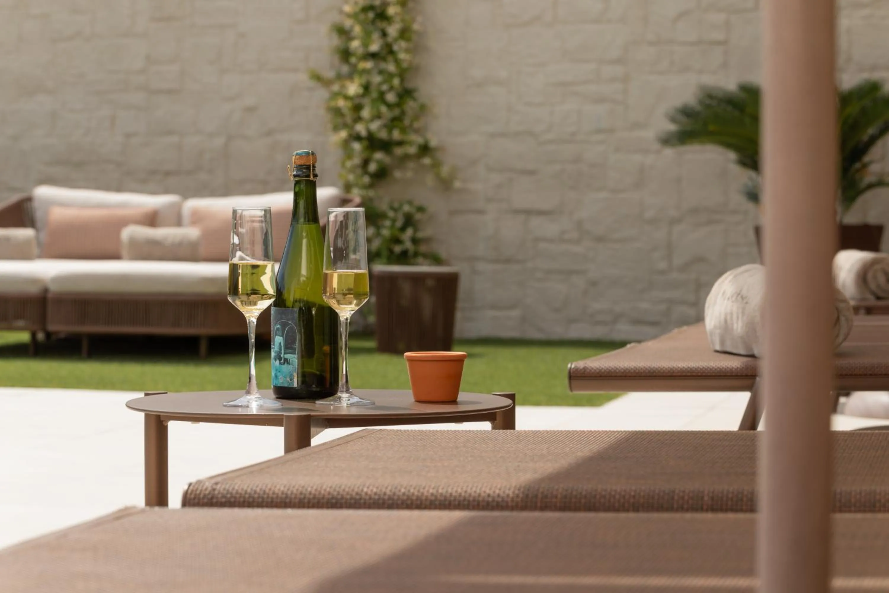 Food and drinks in Marconia Boutique Residence