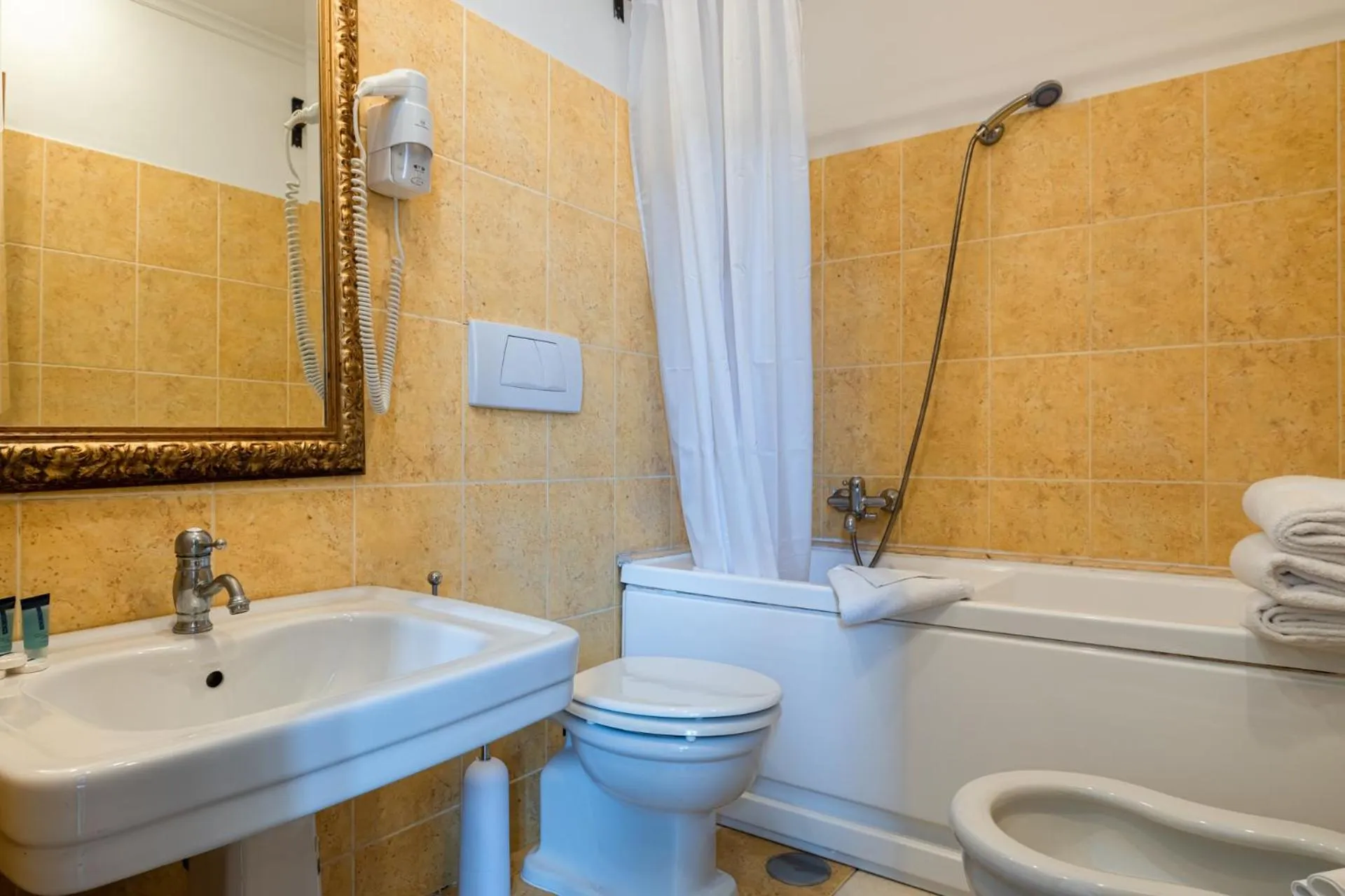 Bathroom in La Maison Royale