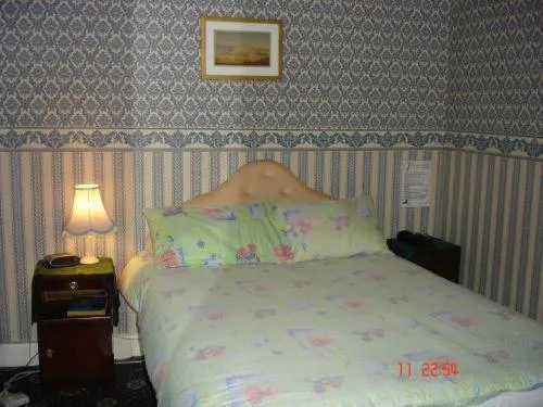 Bed in Victoria Park Hotel