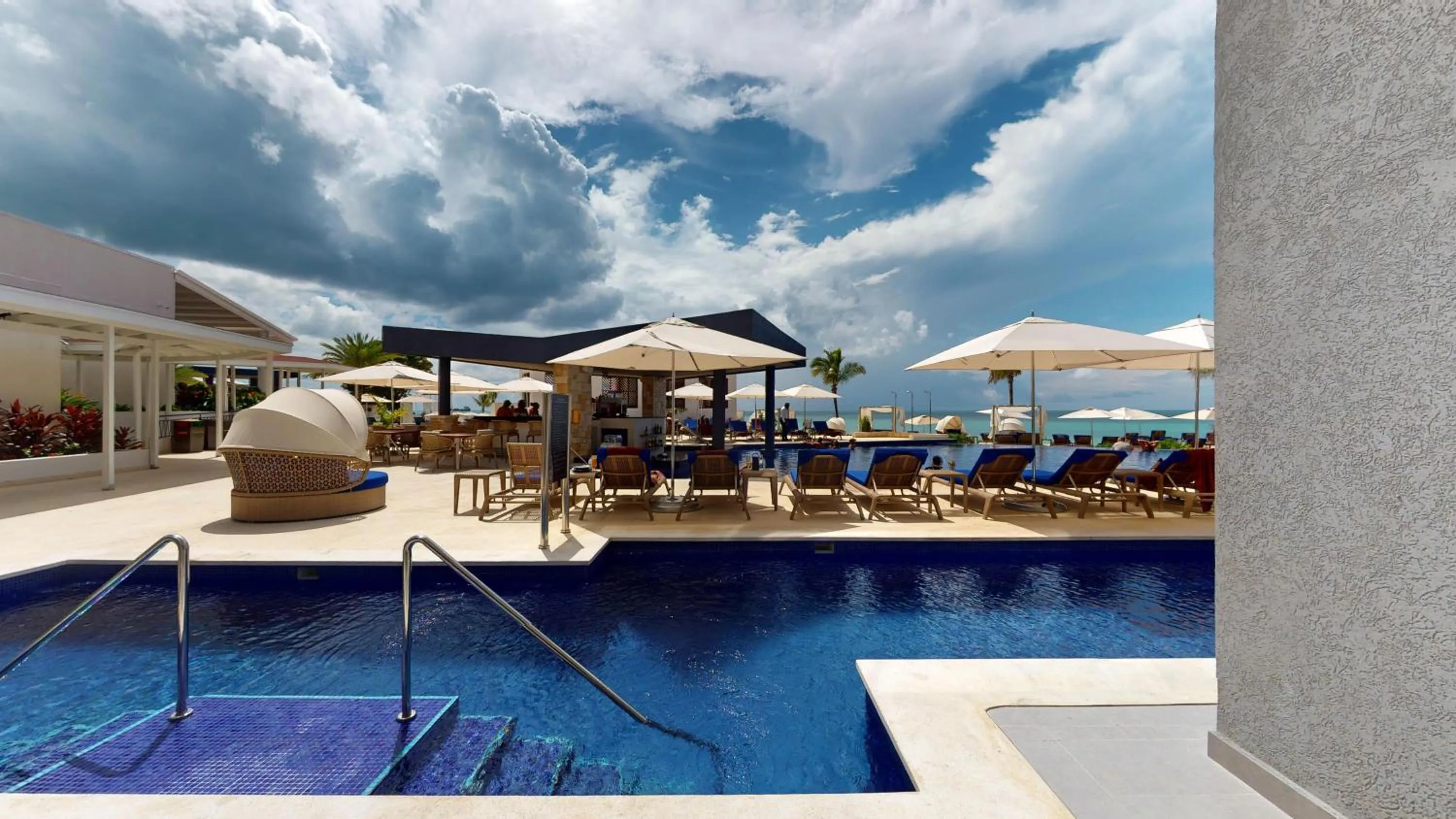 Swimming pool in Royalton CHIC Antigua, An Autograph Collection All-Inclusive Resort - Adults Only