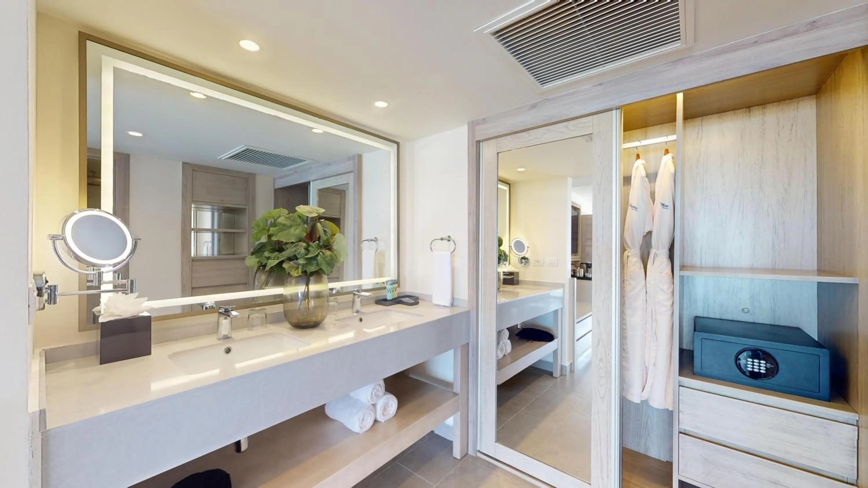 Bathroom in Royalton CHIC Antigua, An Autograph Collection All-Inclusive Resort - Adults Only