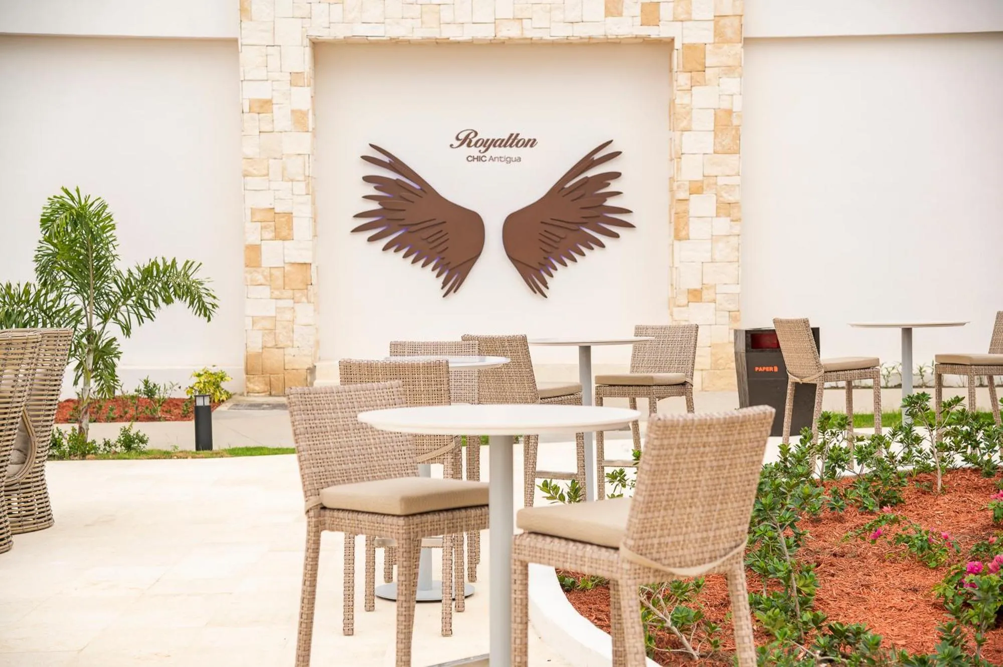 Restaurant/places to eat in Royalton CHIC Antigua, An Autograph Collection All-Inclusive Resort - Adults Only