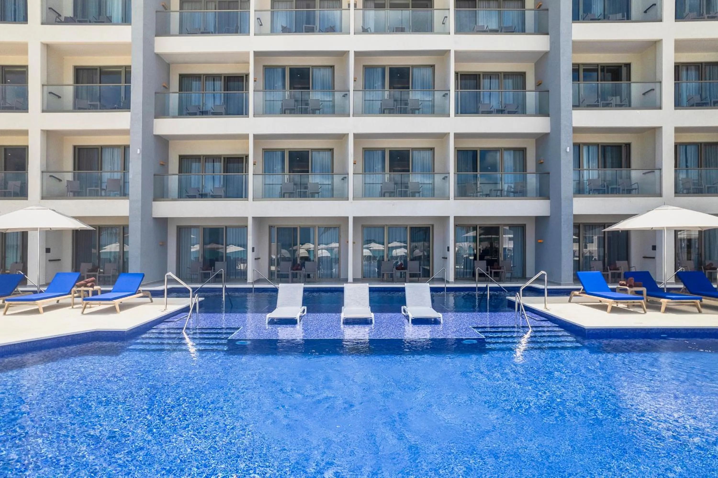 Swimming pool in Royalton CHIC Antigua, An Autograph Collection All-Inclusive Resort - Adults Only