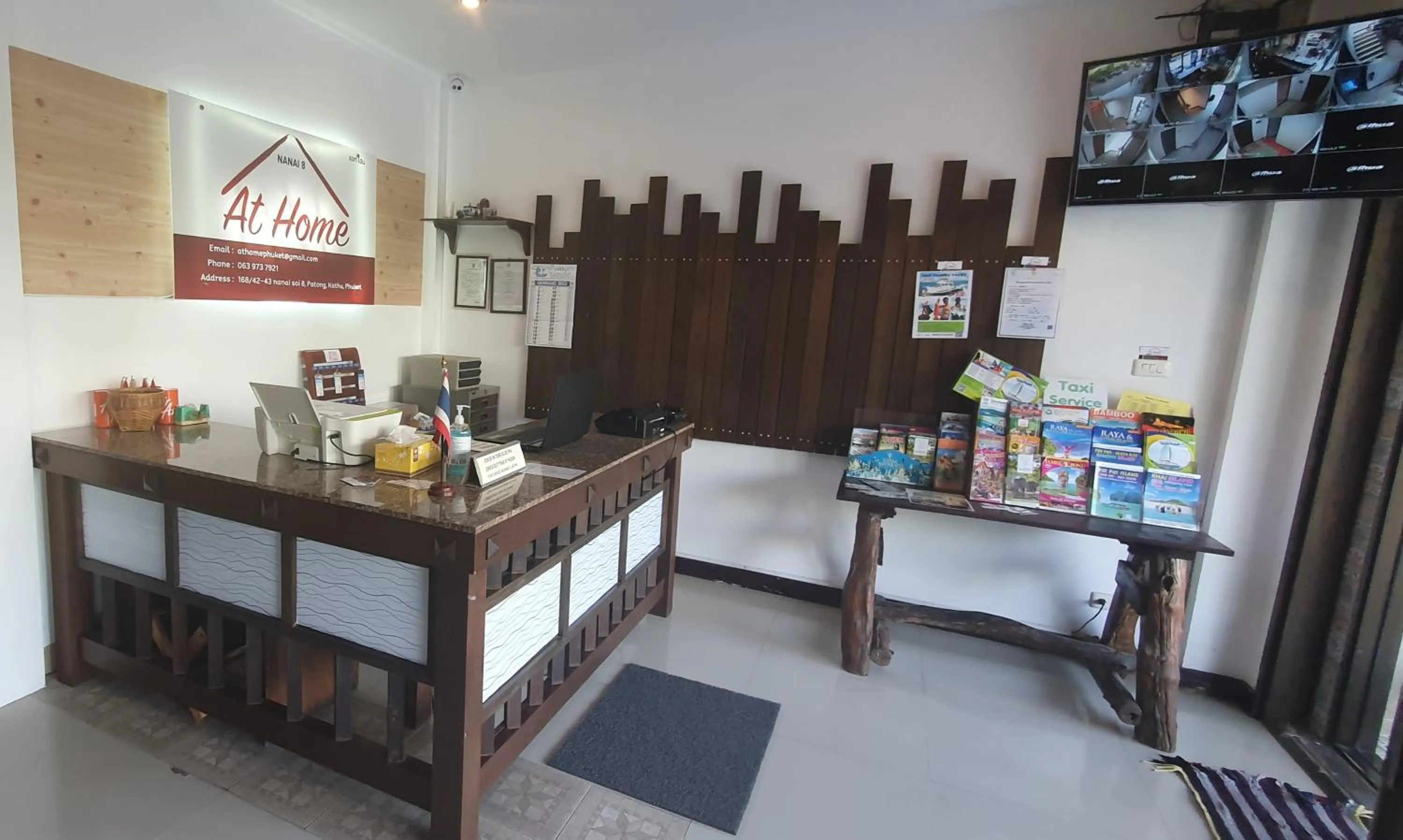 Lobby or reception in At Home Hotel