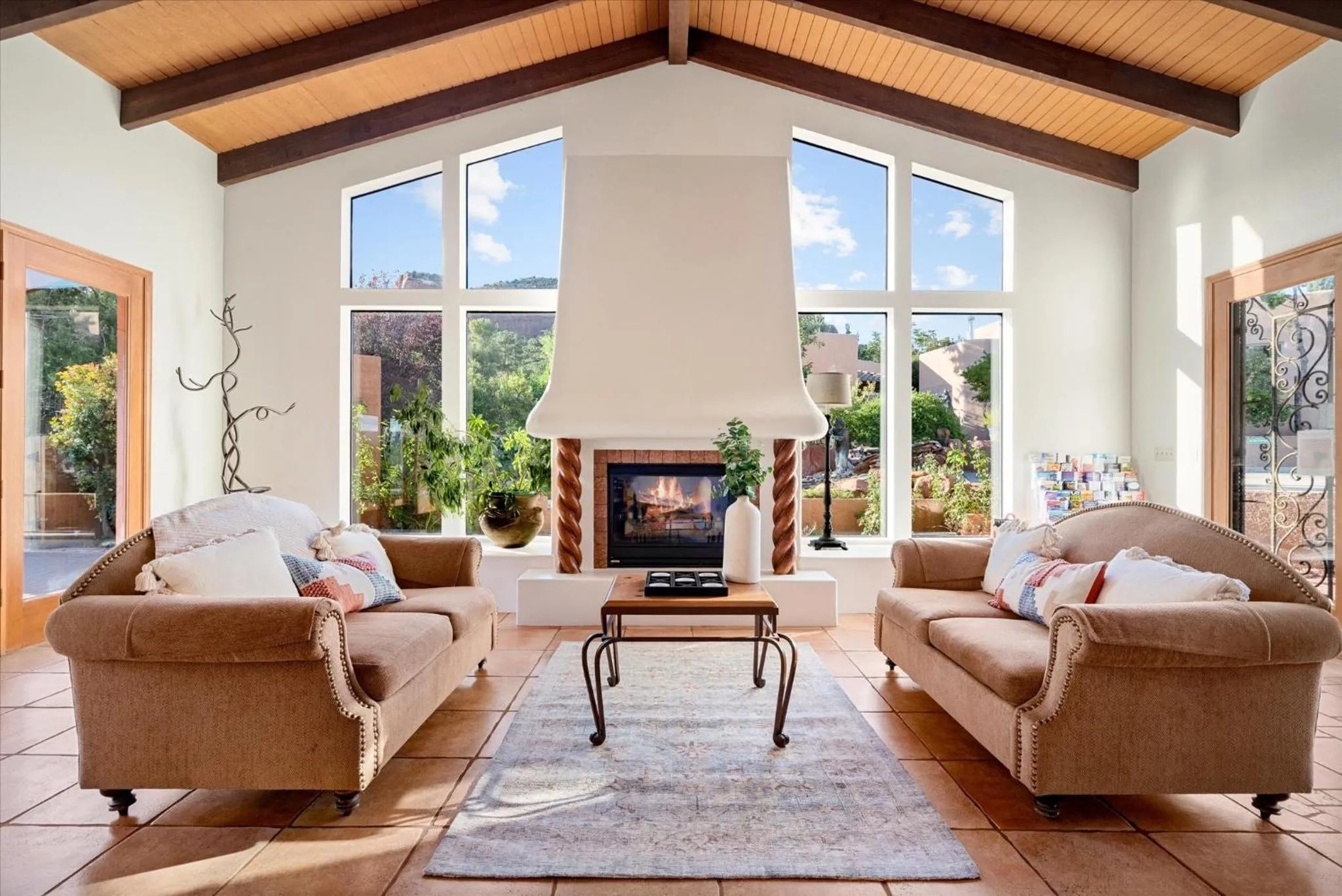 Living room in Adobe Village Inn Estate estate