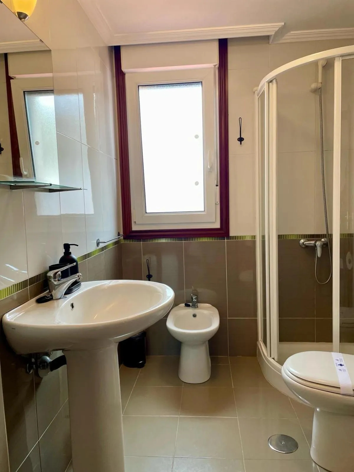 Shower in Cies Suitel López de Neira 28 - Love your Stay