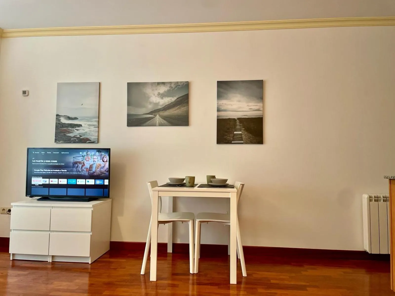 TV and multimedia in Cies Suitel López de Neira 28 - Love your Stay