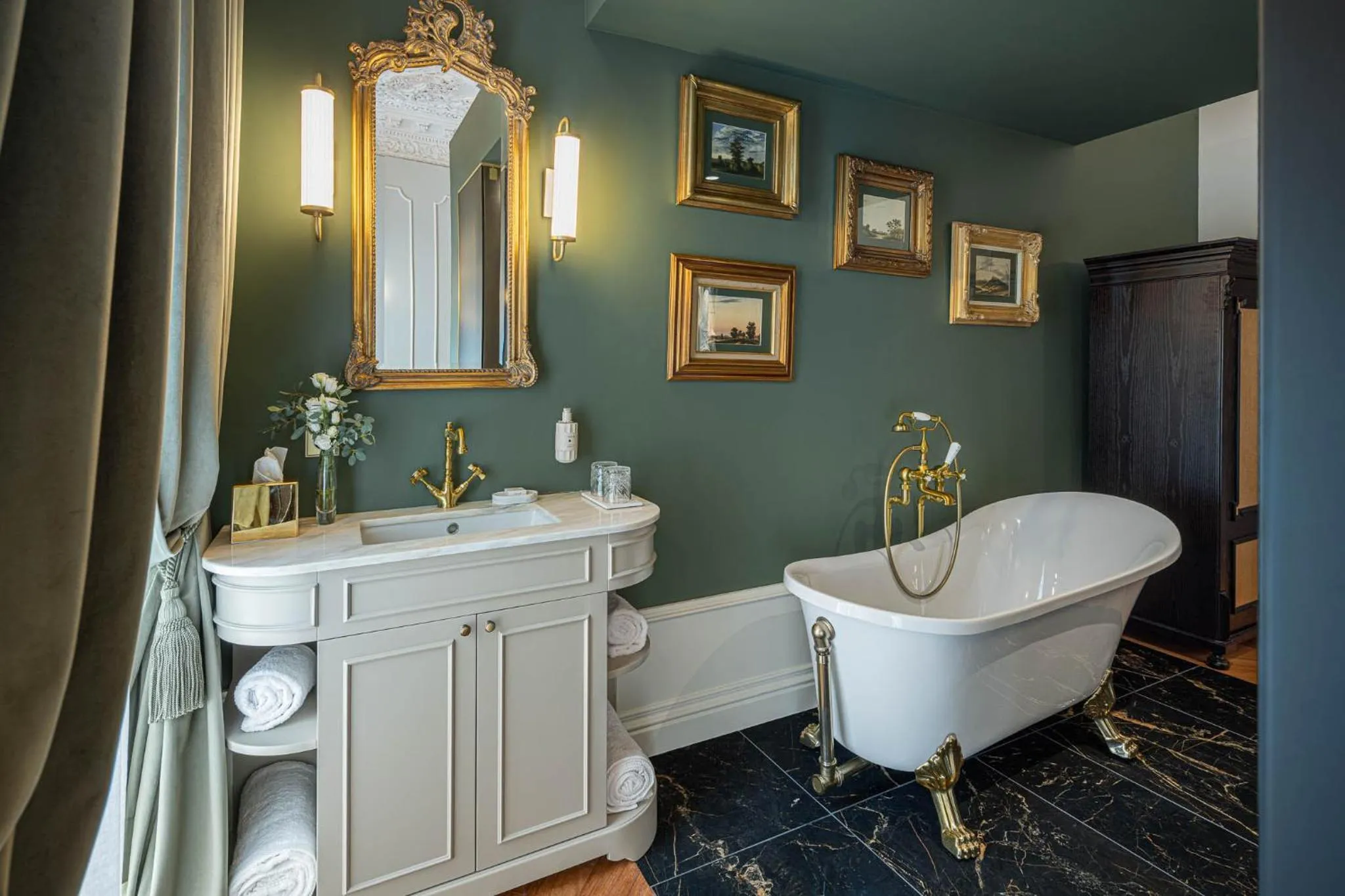 Toilet in MS Collection Aveiro - Palacete Valdemouro