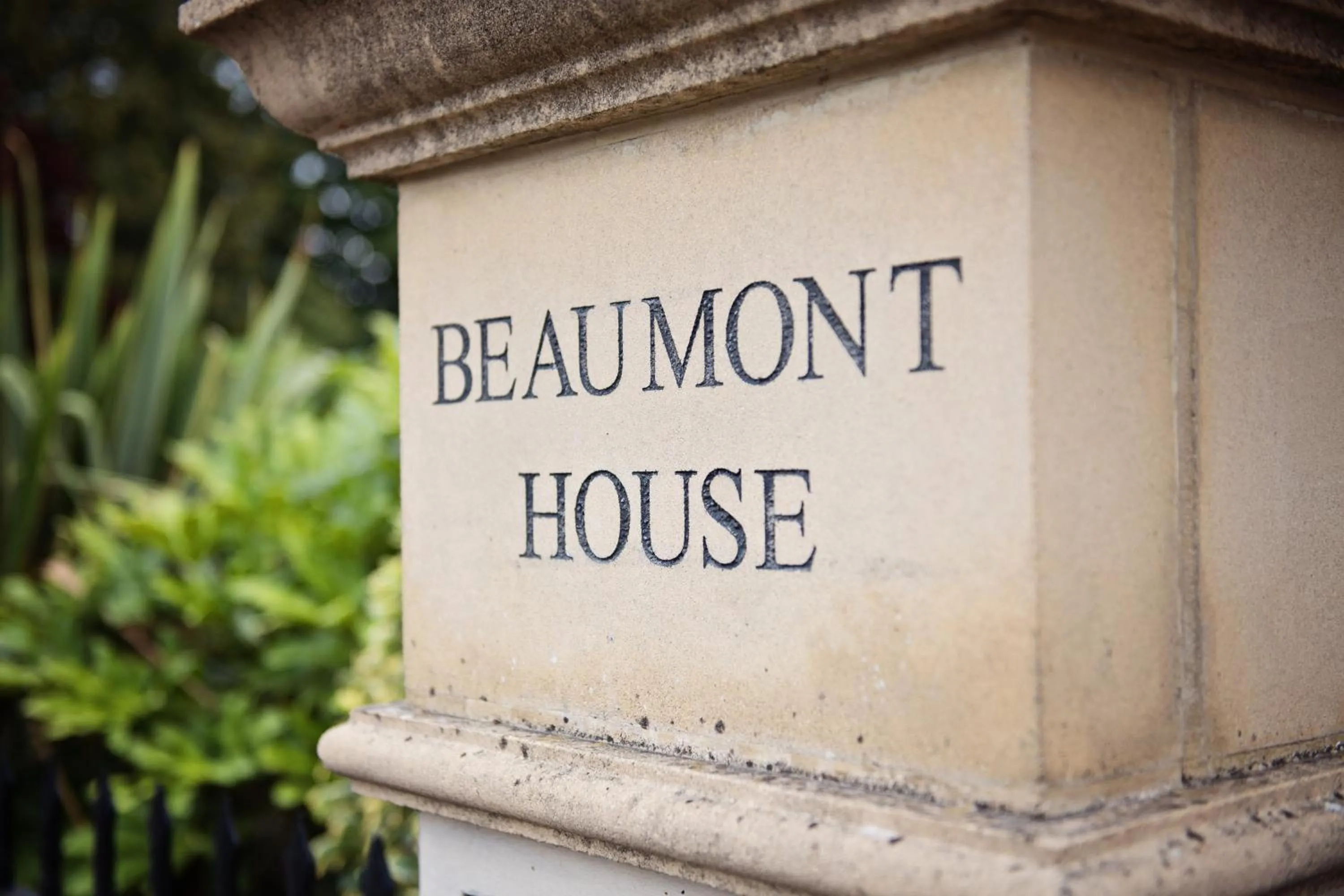 Facade/entrance in Beaumont House