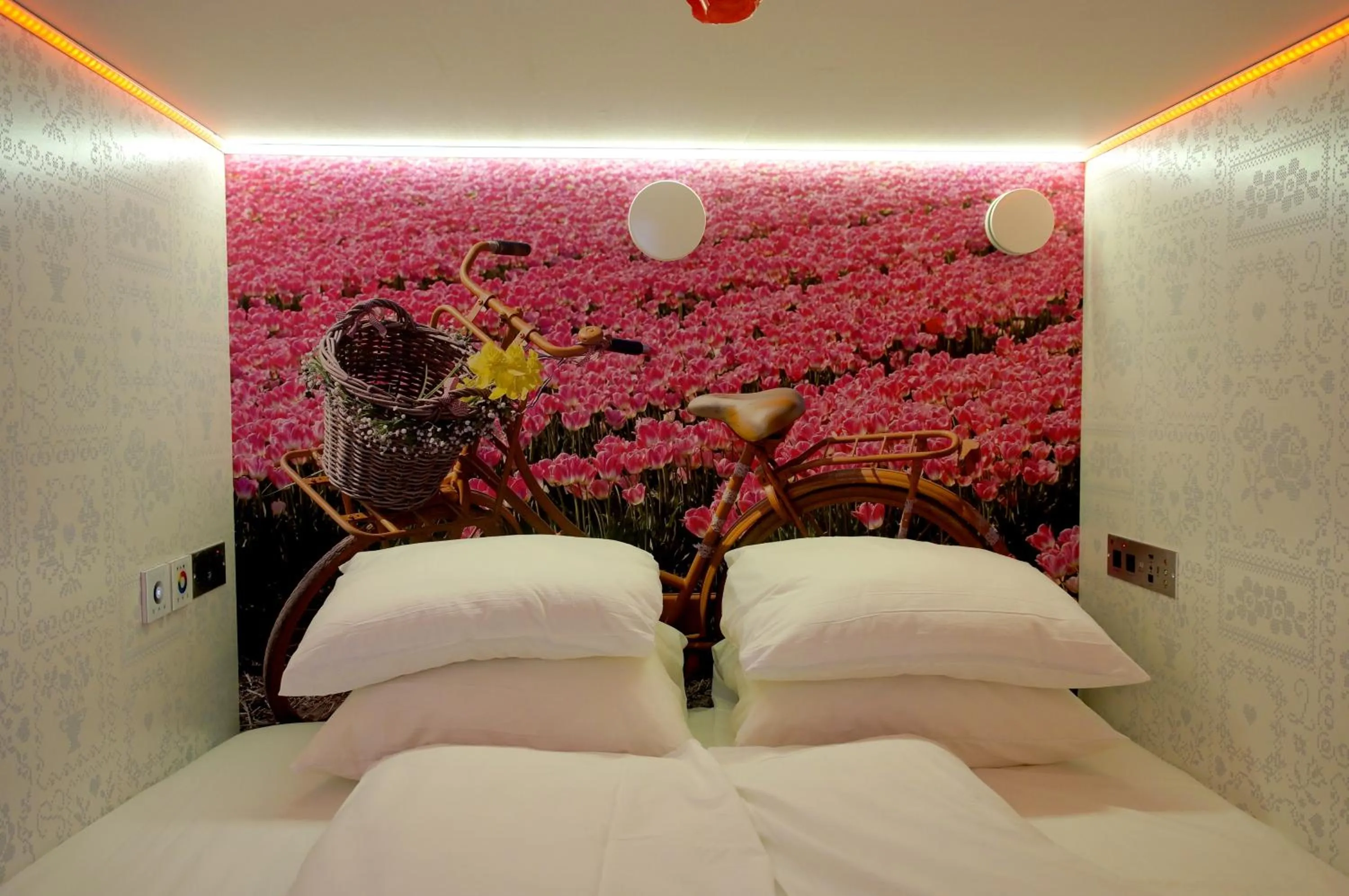 Bed in De Bedstee Boutique Capsules