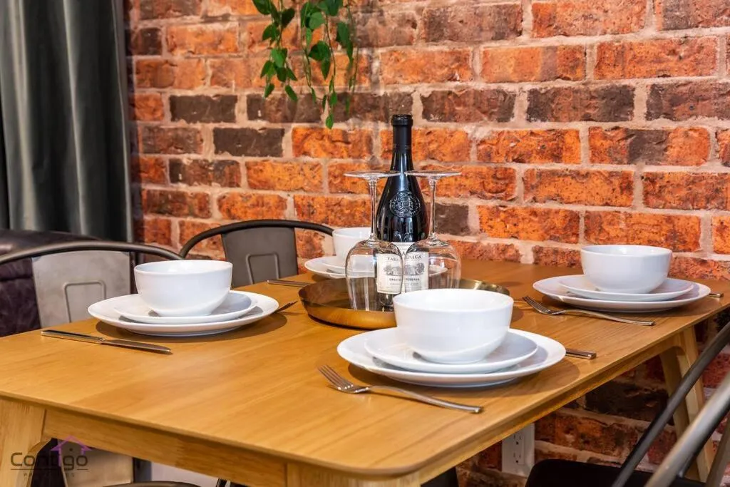 Dining area in Luxe New York Style Bsmt Suite, Near DT & WEM, King Bed, WiFi