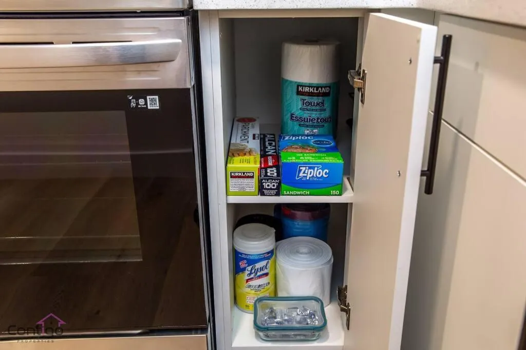 Kitchen or kitchenette in Luxe New York Style Bsmt Suite, Near DT & WEM, King Bed, WiFi