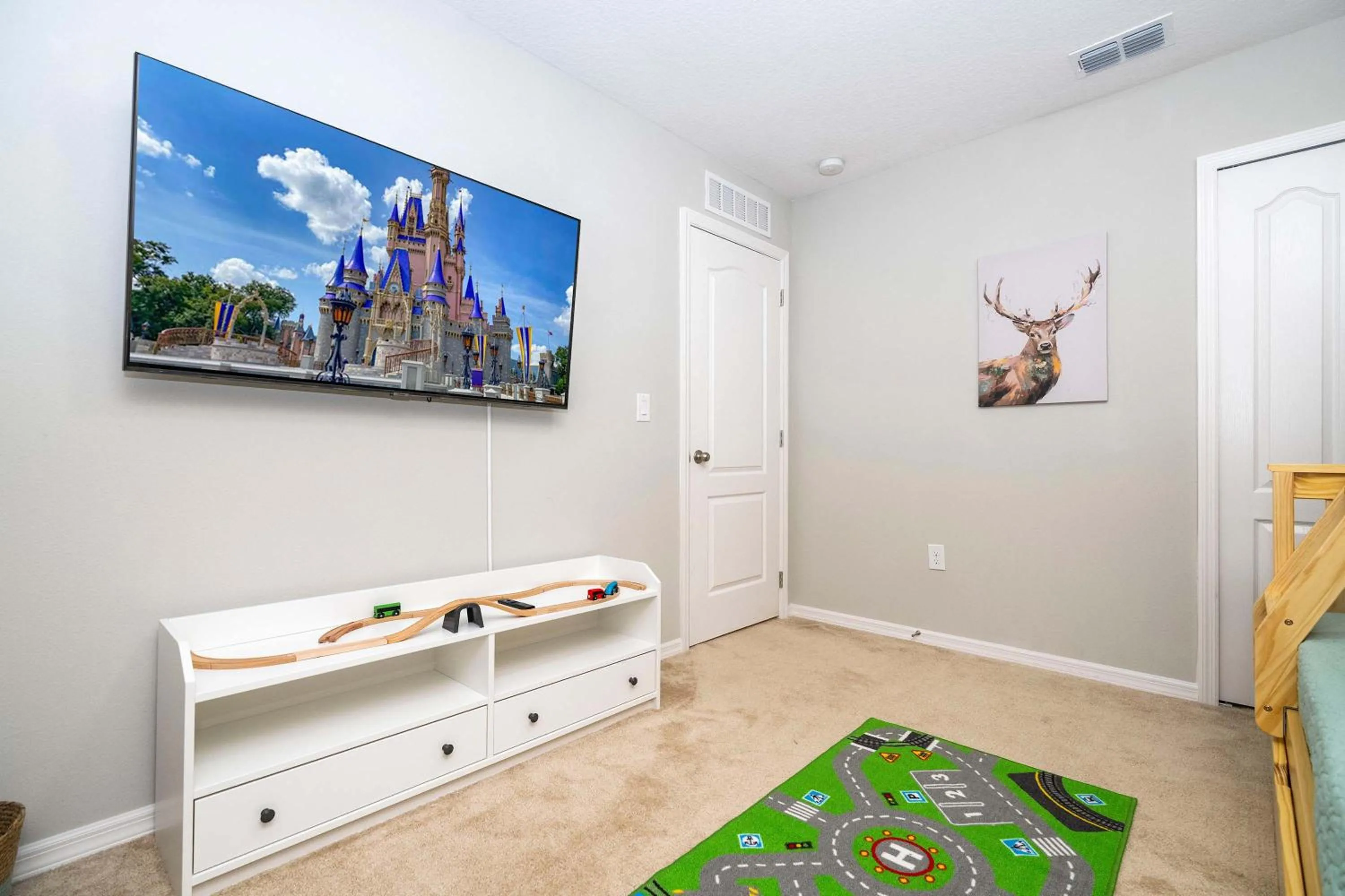 Stunning 3Bd Close to Disney at Fiesta Key 4764