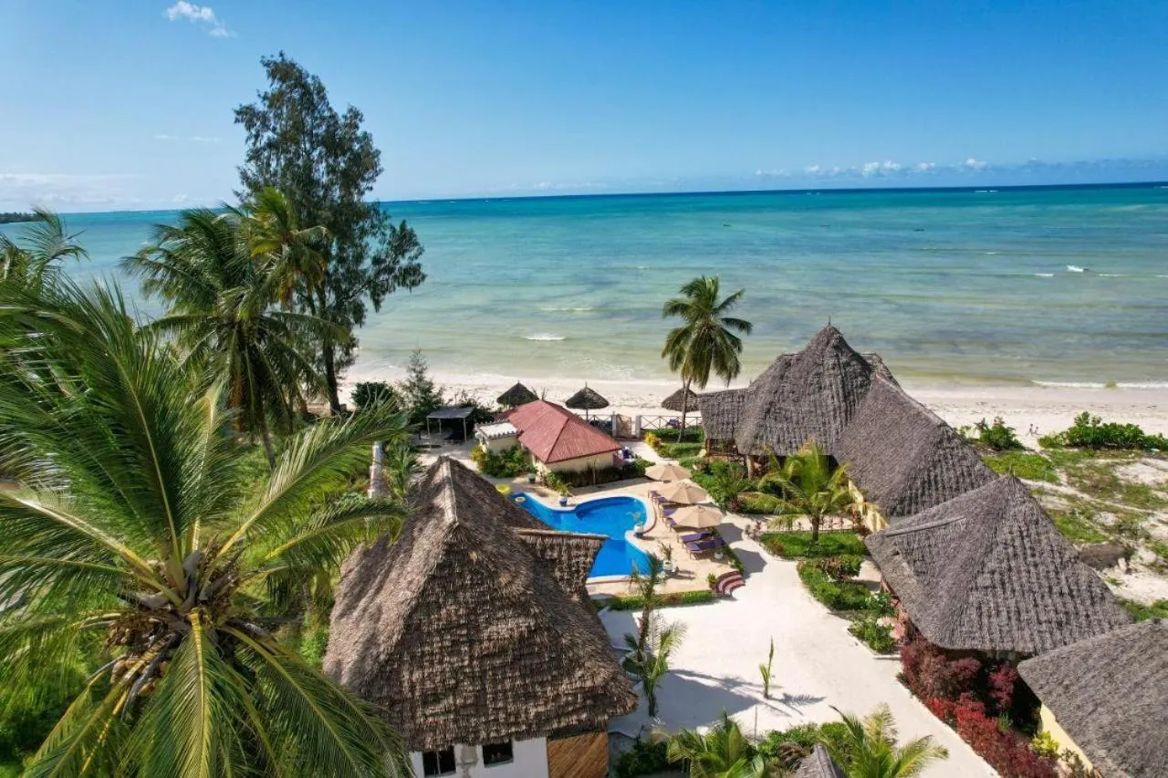 Beach in Moayana Liora