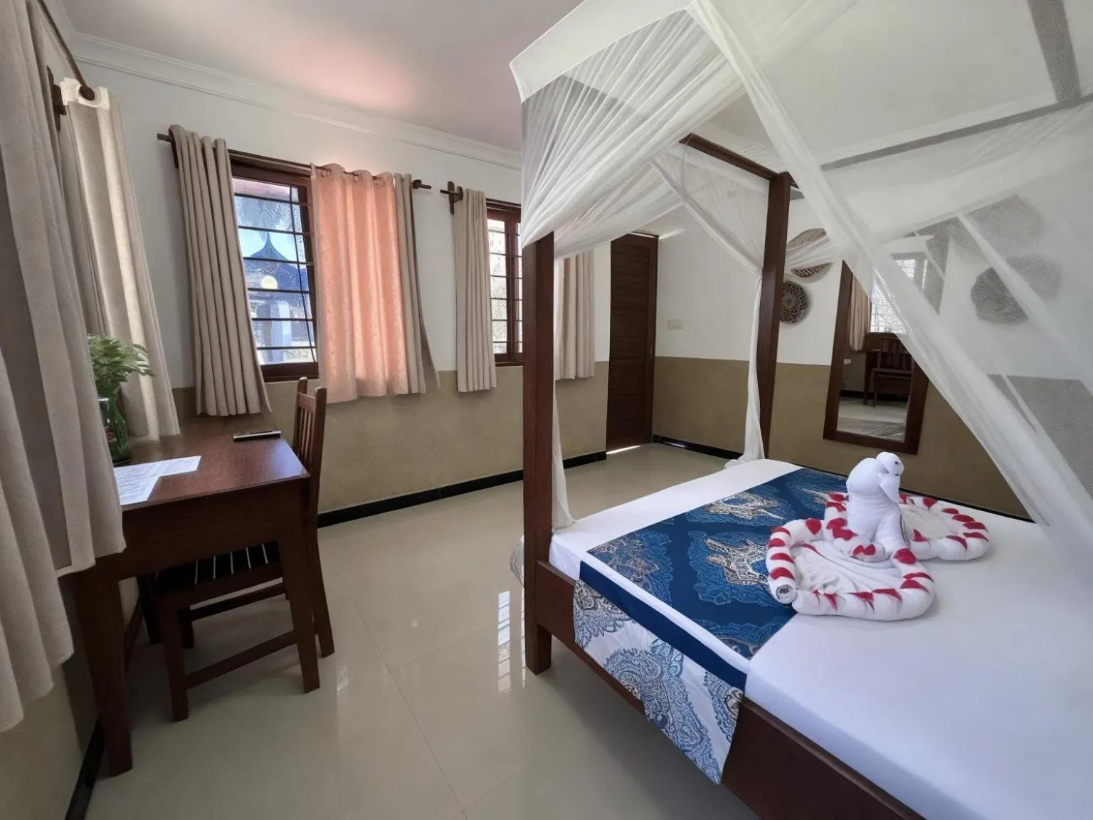 Bed in Moayana Liora