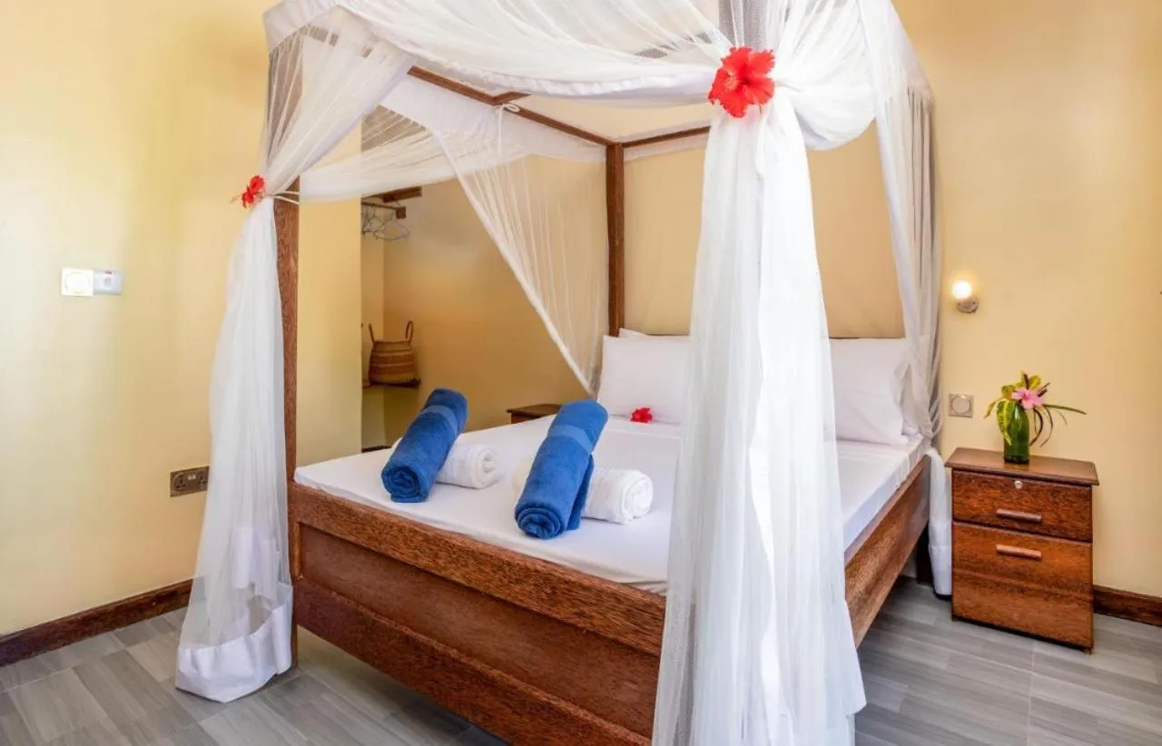 Bed in Moayana Liora