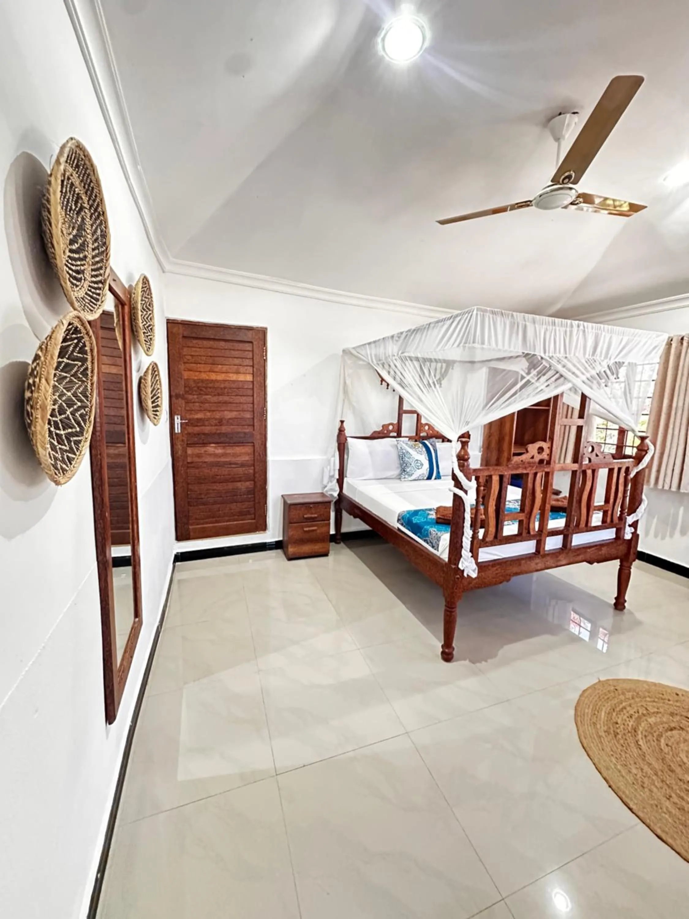 Bed in Moayana Liora