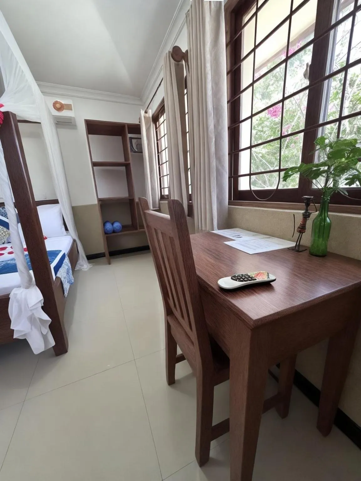 Bed in Moayana Liora