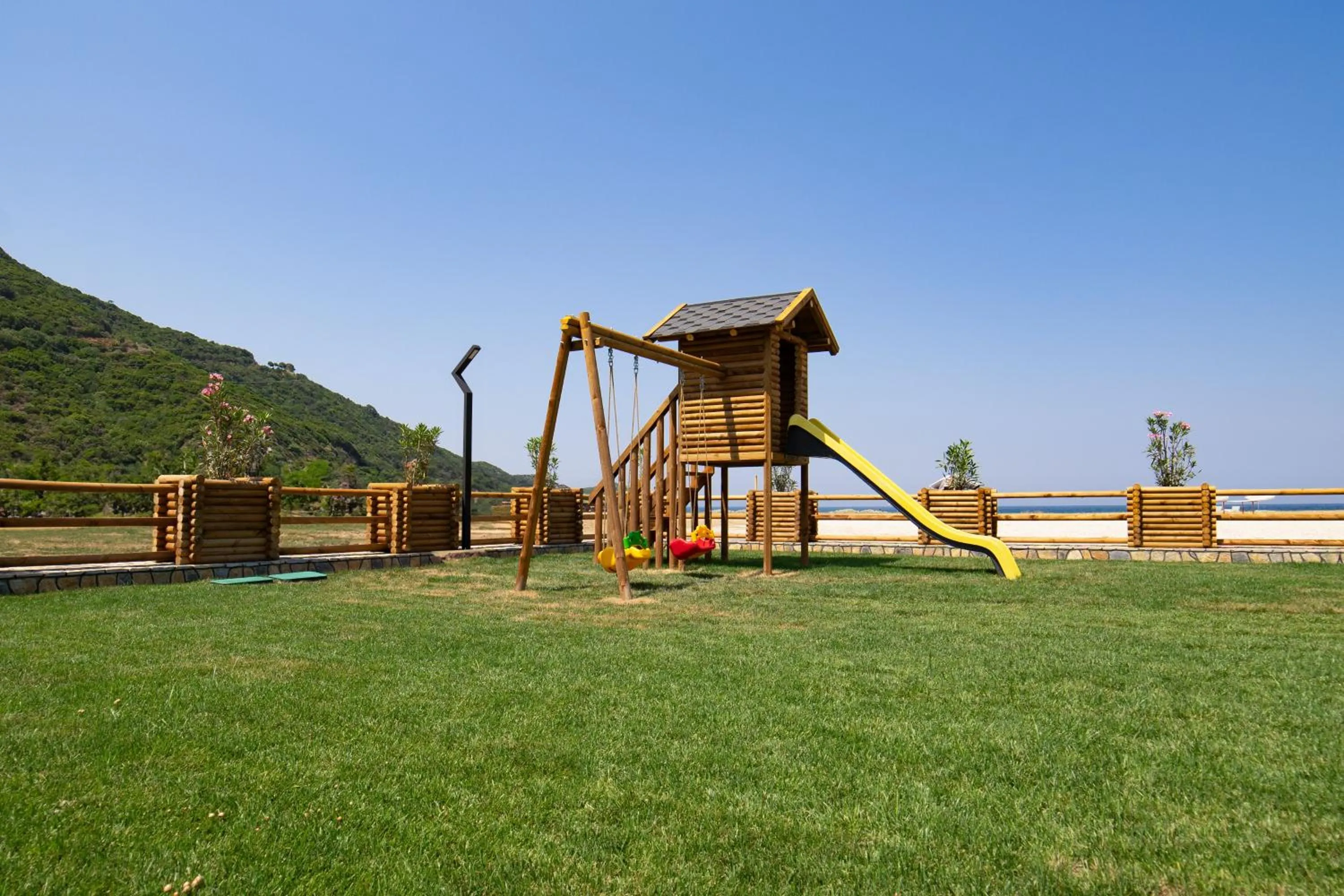 Day in MUKHA ORMANLI