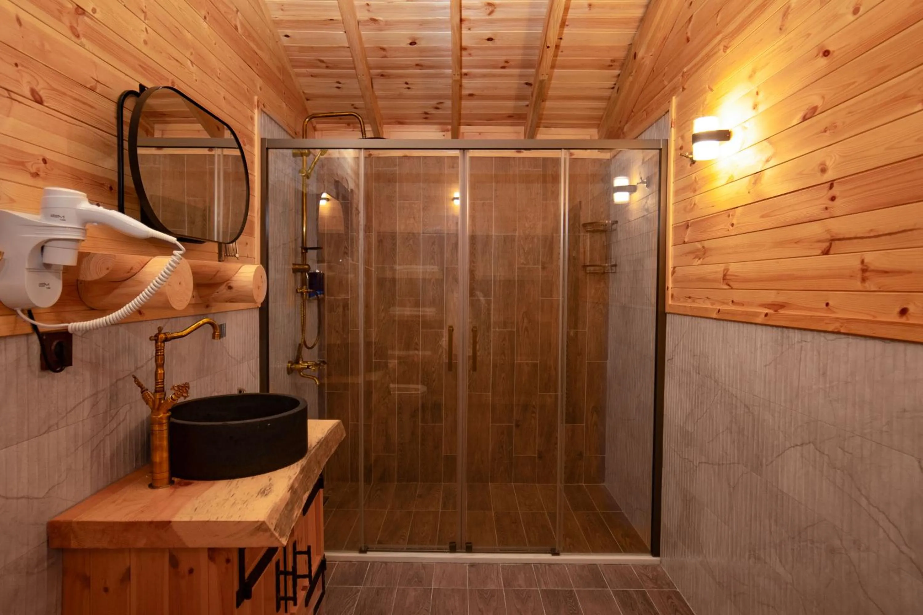 Shower in MUKHA ORMANLI