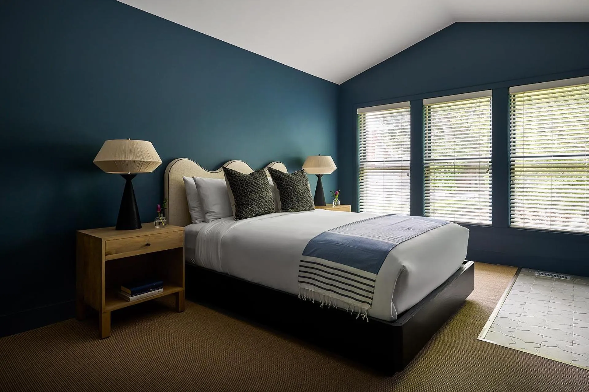 Bed in The Neighborhood Hotel New Buffalo