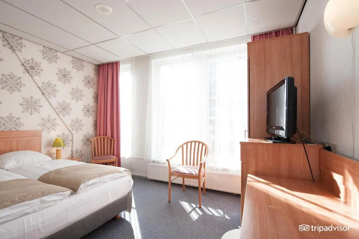 Bedroom in Rho Hotel