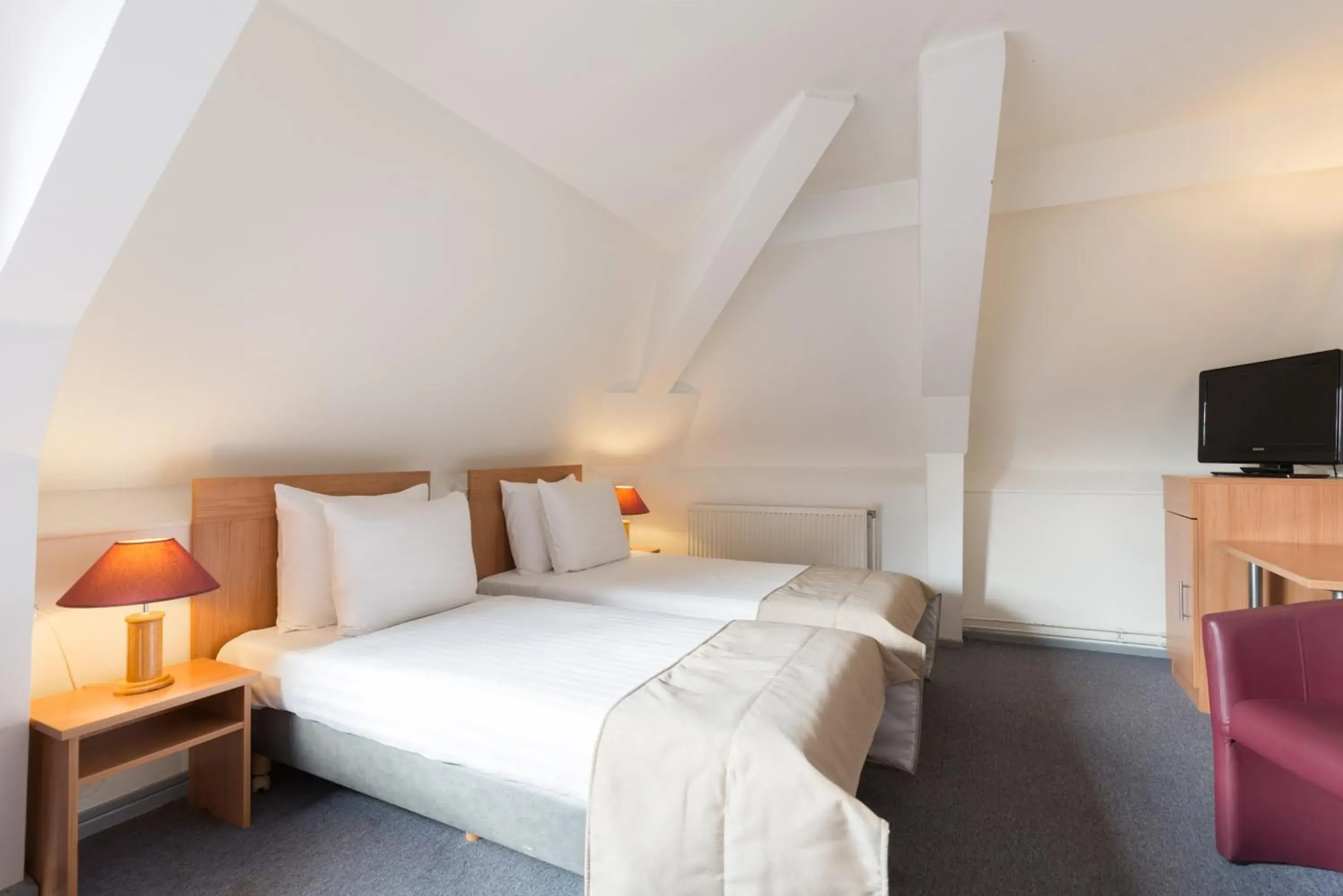 Standard Double or Twin Room in Rho Hotel Standard Double or Twin Room in Rho Hotel