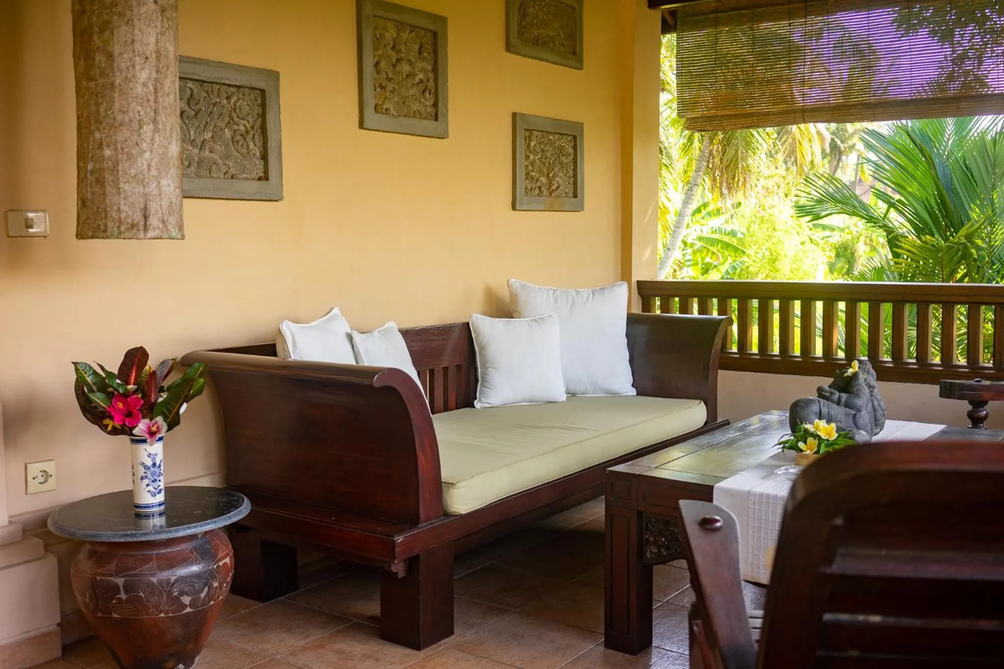 Balcony/Terrace in RUNA House Of Design