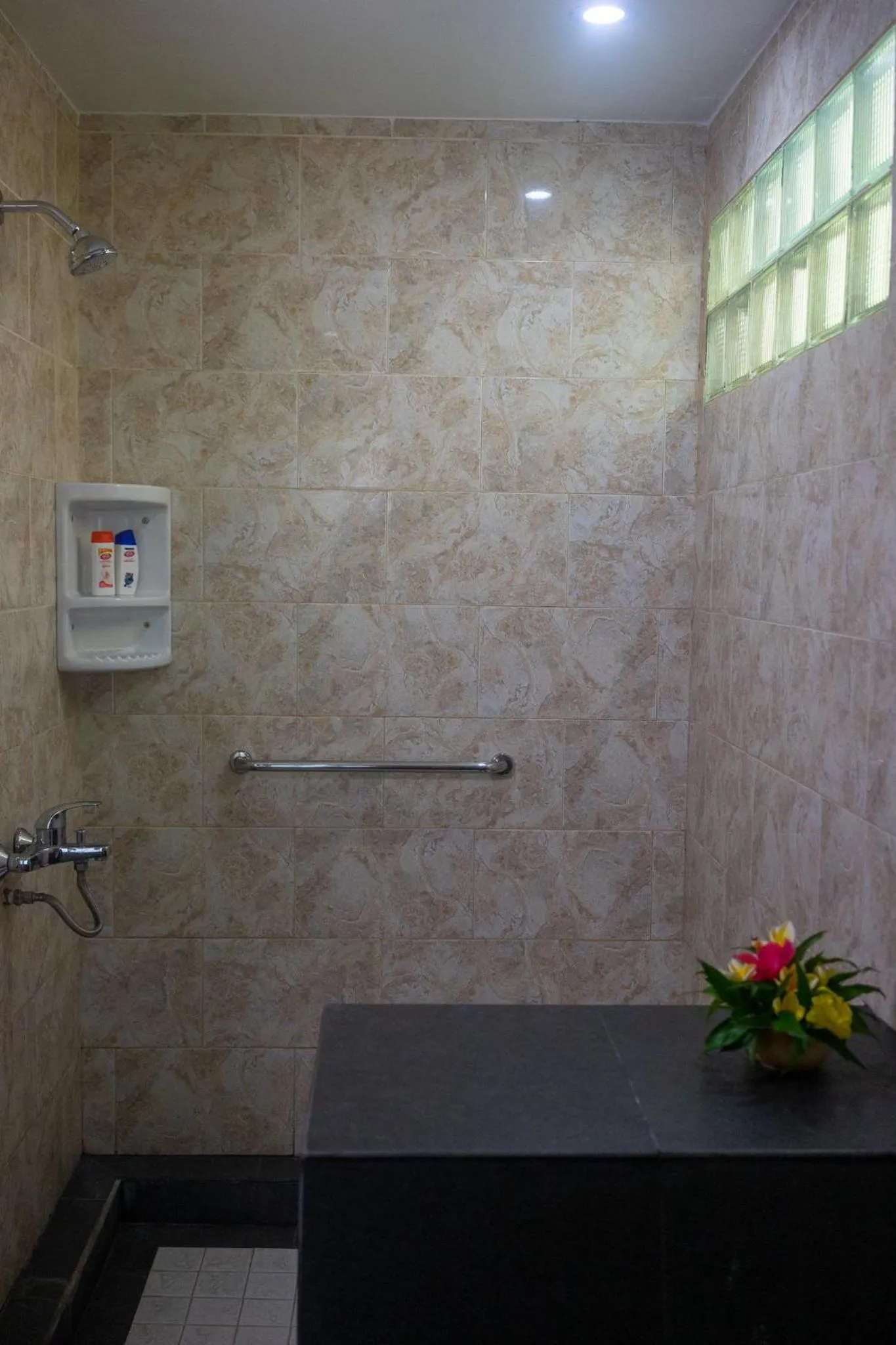 Bathroom in RUNA House Of Design