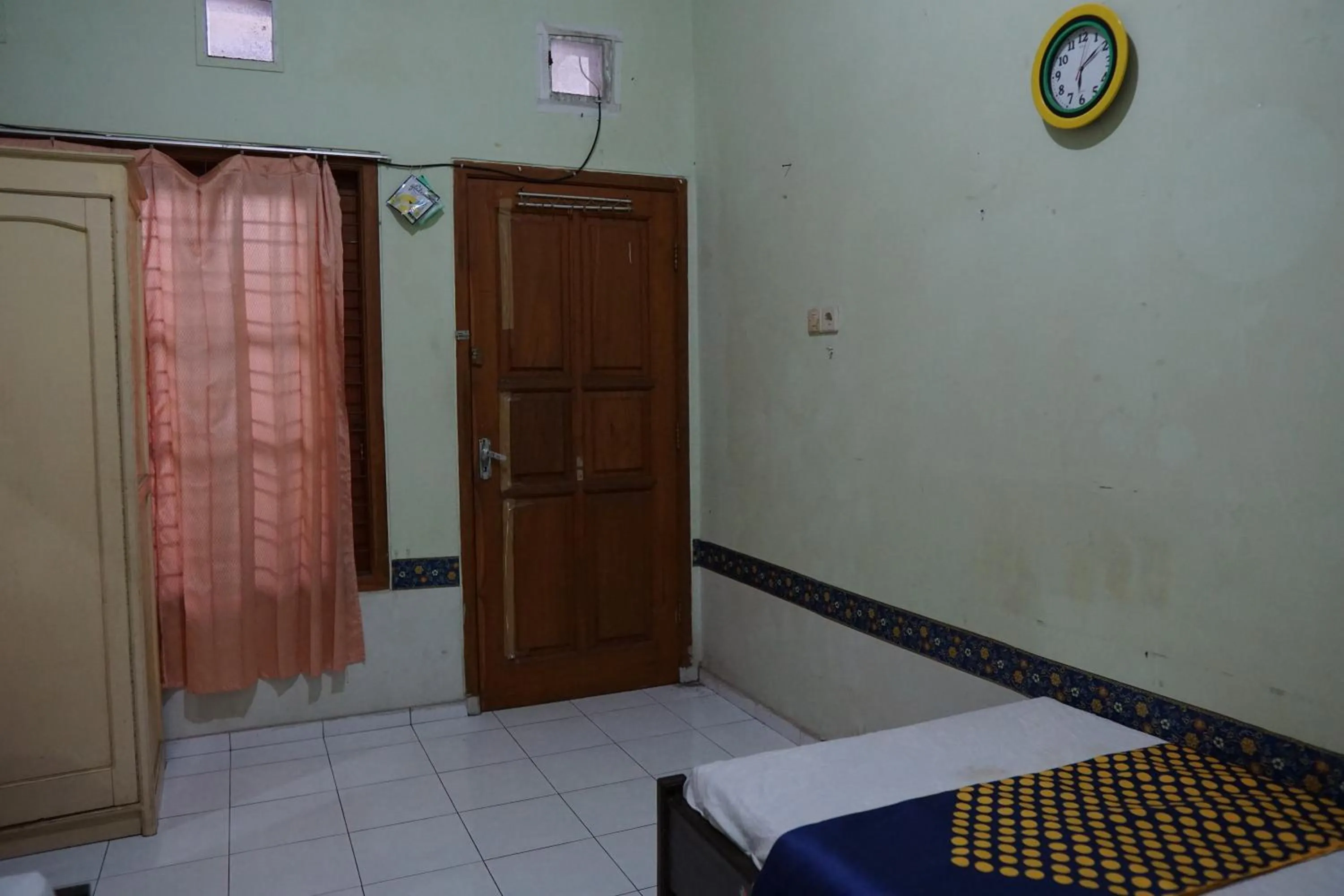 Bedroom, Bed in Hotel O Yoko Kost Syariah