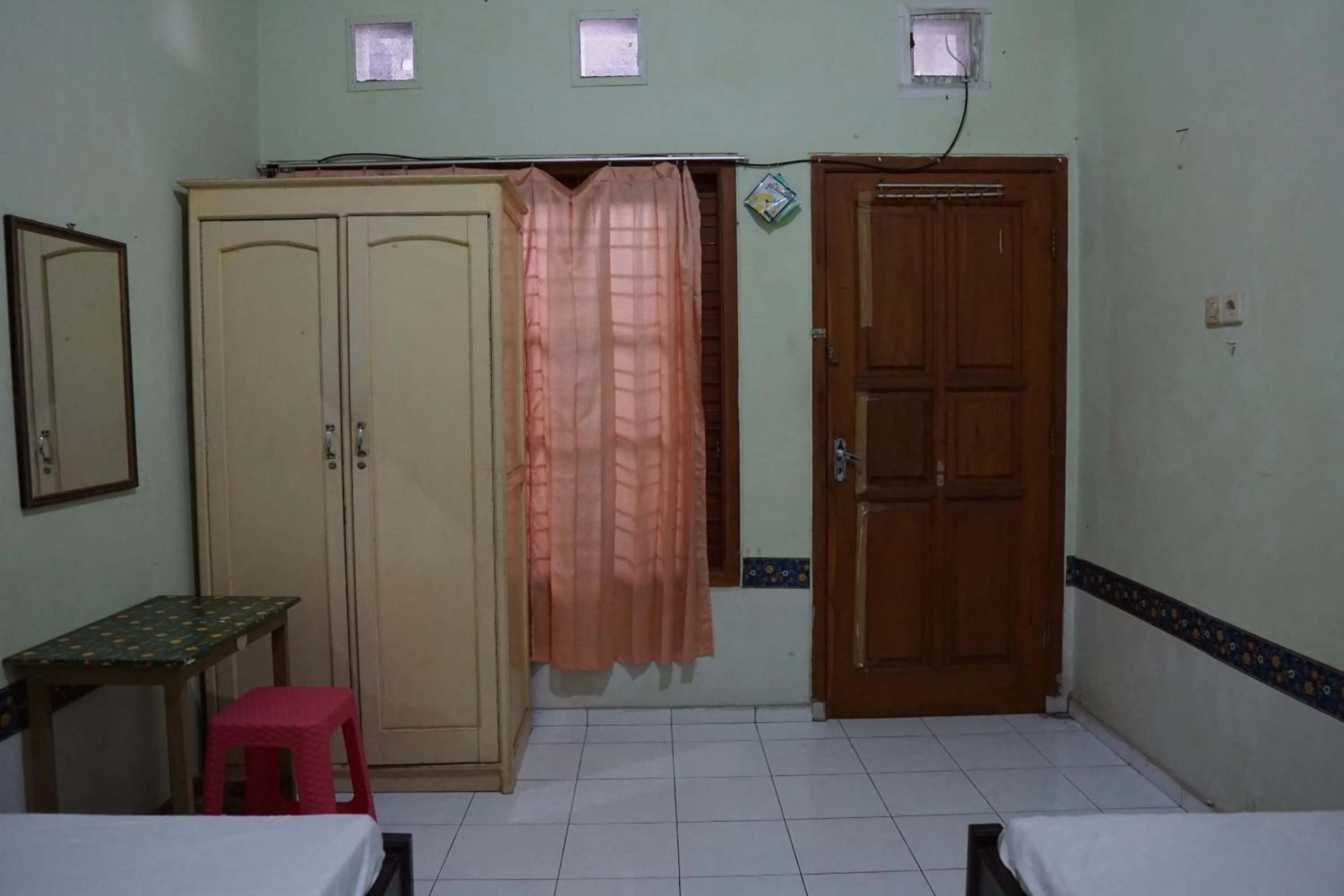 Bedroom, Bed in Hotel O Yoko Kost Syariah