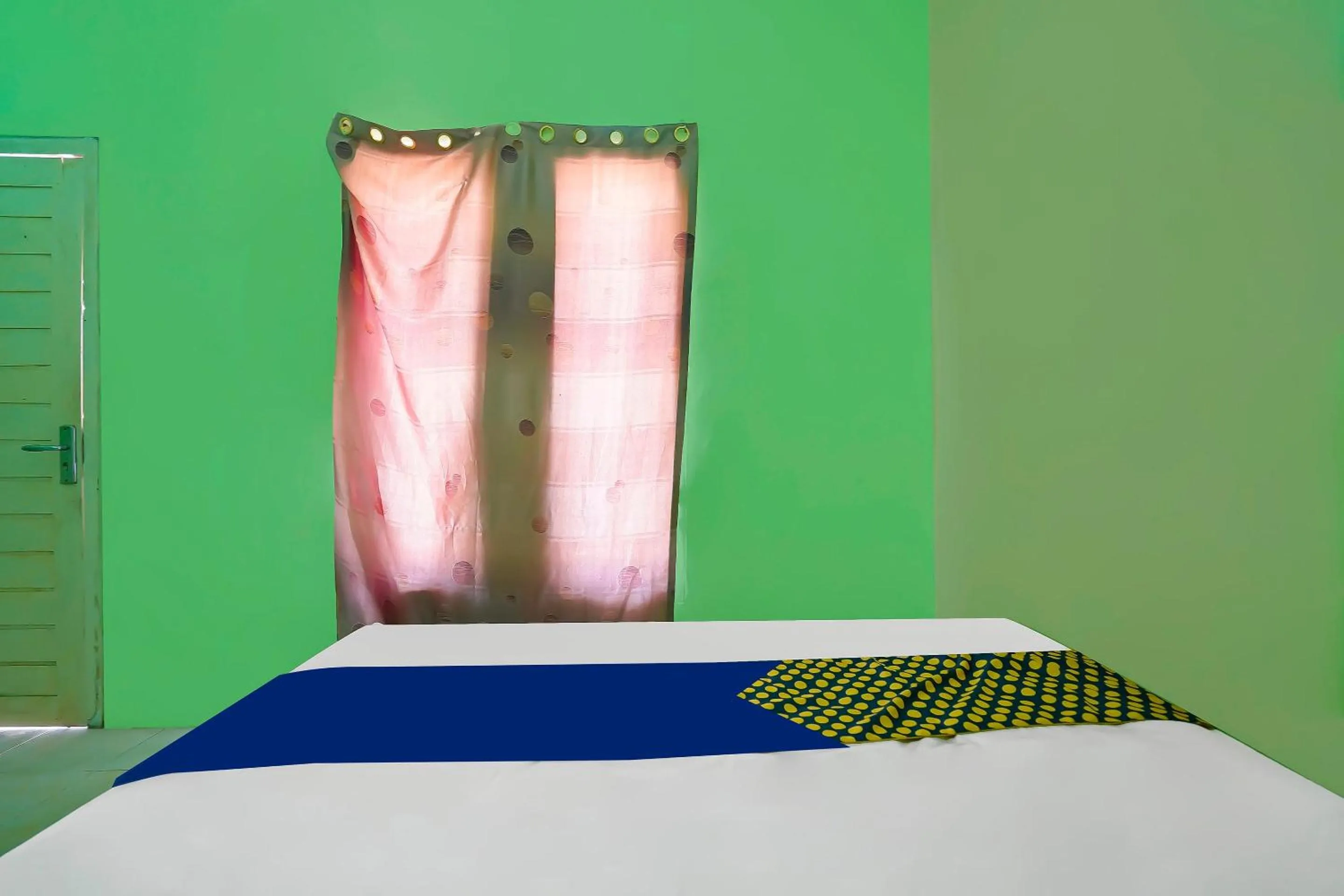 Bedroom, Bed in Hotel O Guesthouse Prima SyariahNearGPdI Anugerah