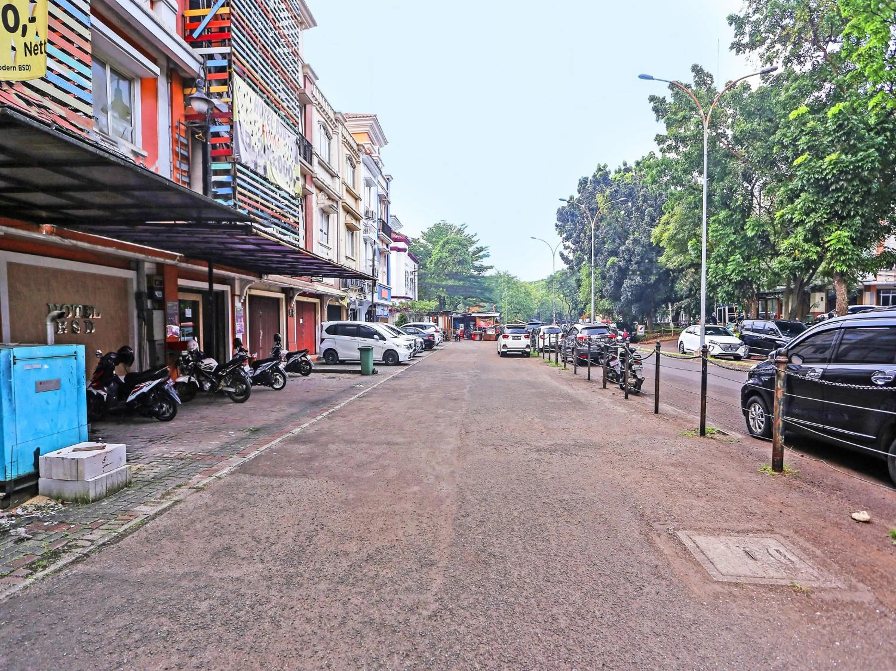 Facade/entrance in Hotel O Bsd
