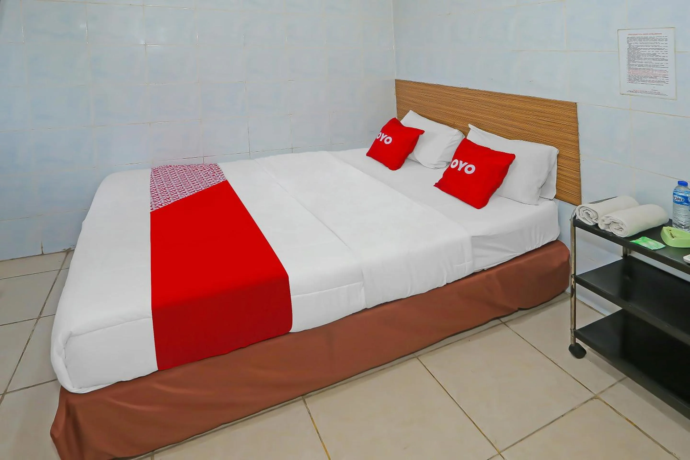 Bedroom, Bed in Hotel O Bintaro