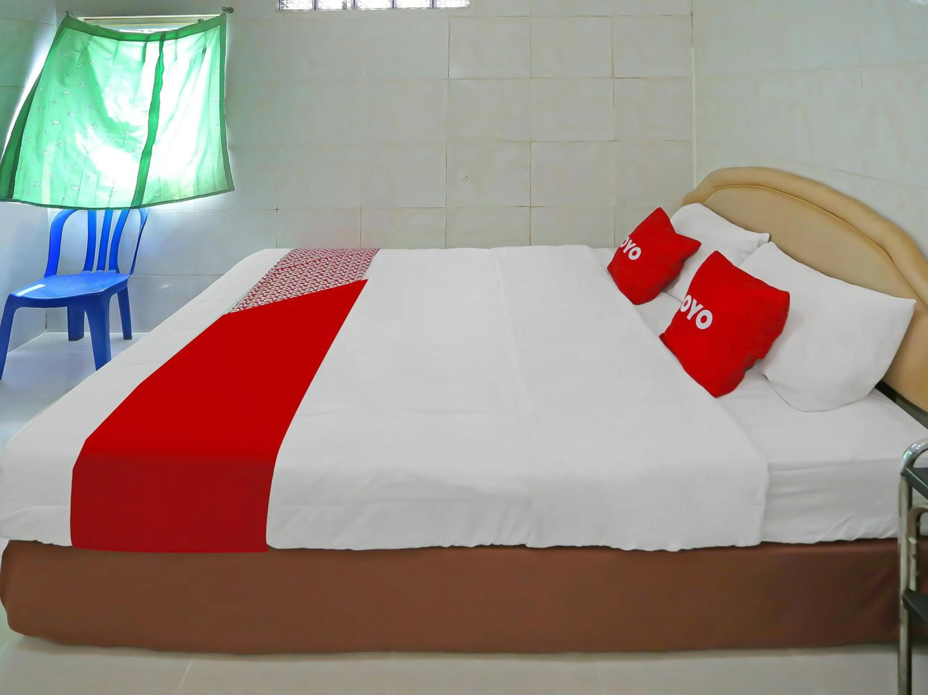 Bedroom, Bed in Hotel O Bintaro