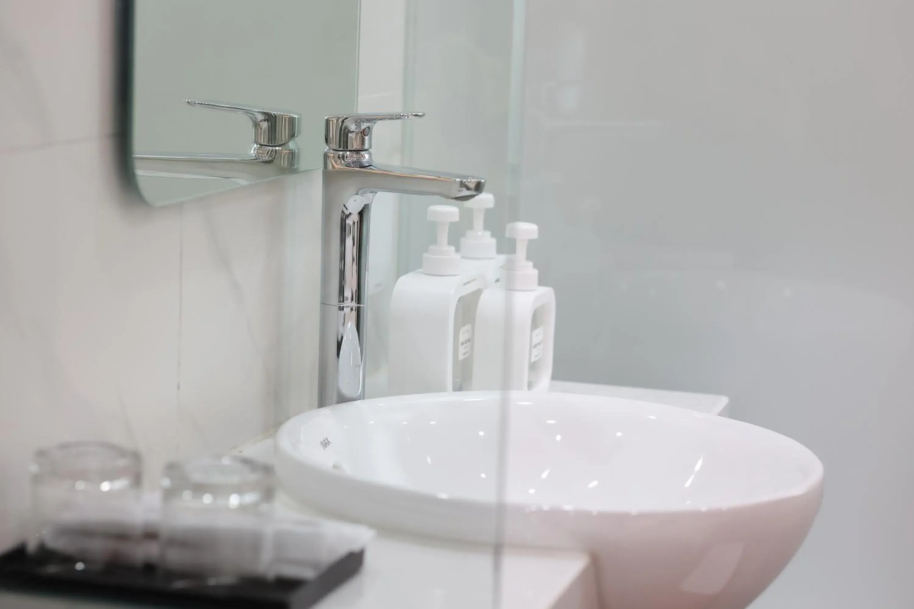 Standard Double Room in The Cosy Inn Hanoi Standard Double Room in The Cosy Inn Hanoi