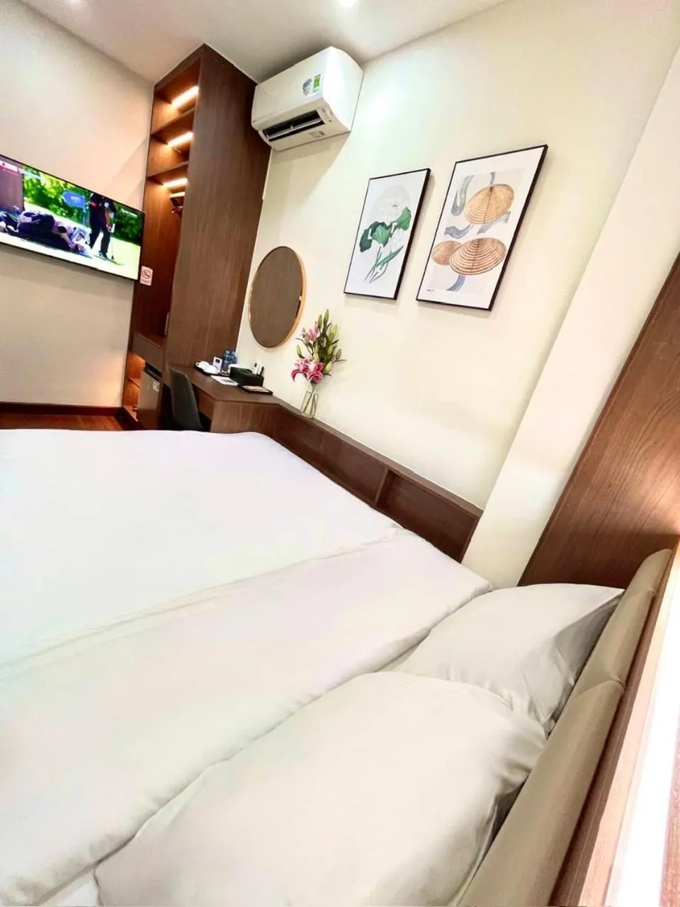 Photo of the whole room, Bed in The Cosy Inn Hanoi